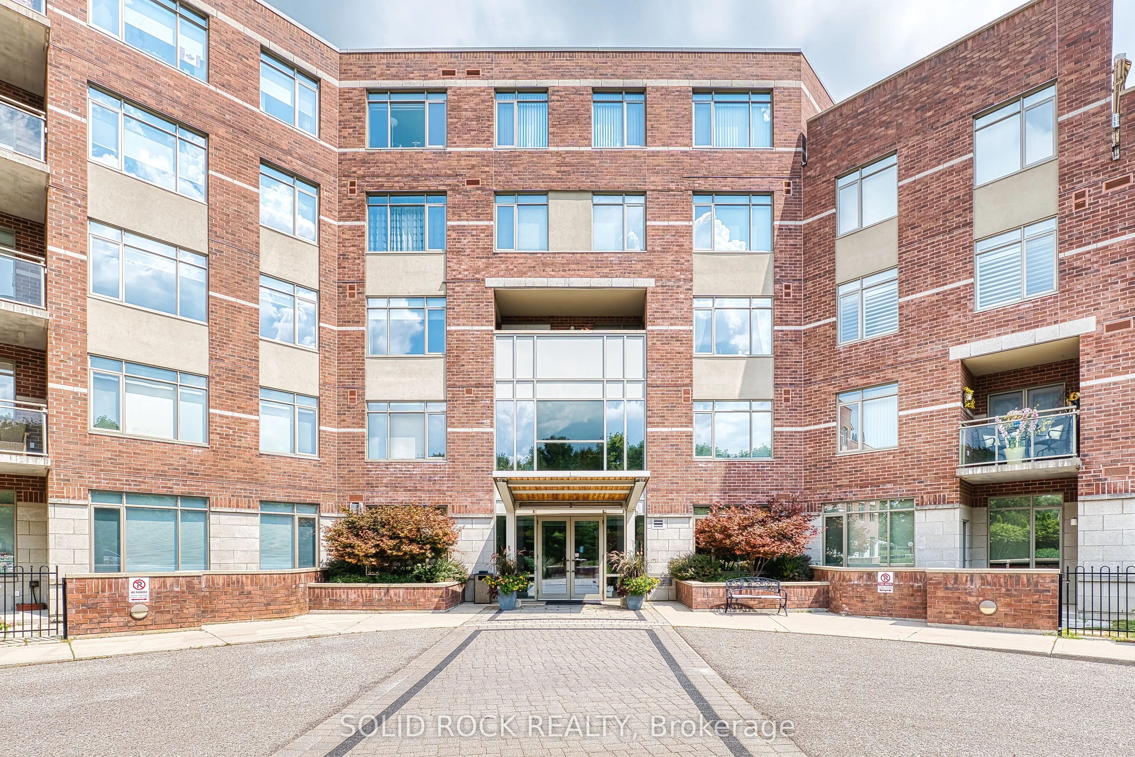 400 Romeo Street N, #103