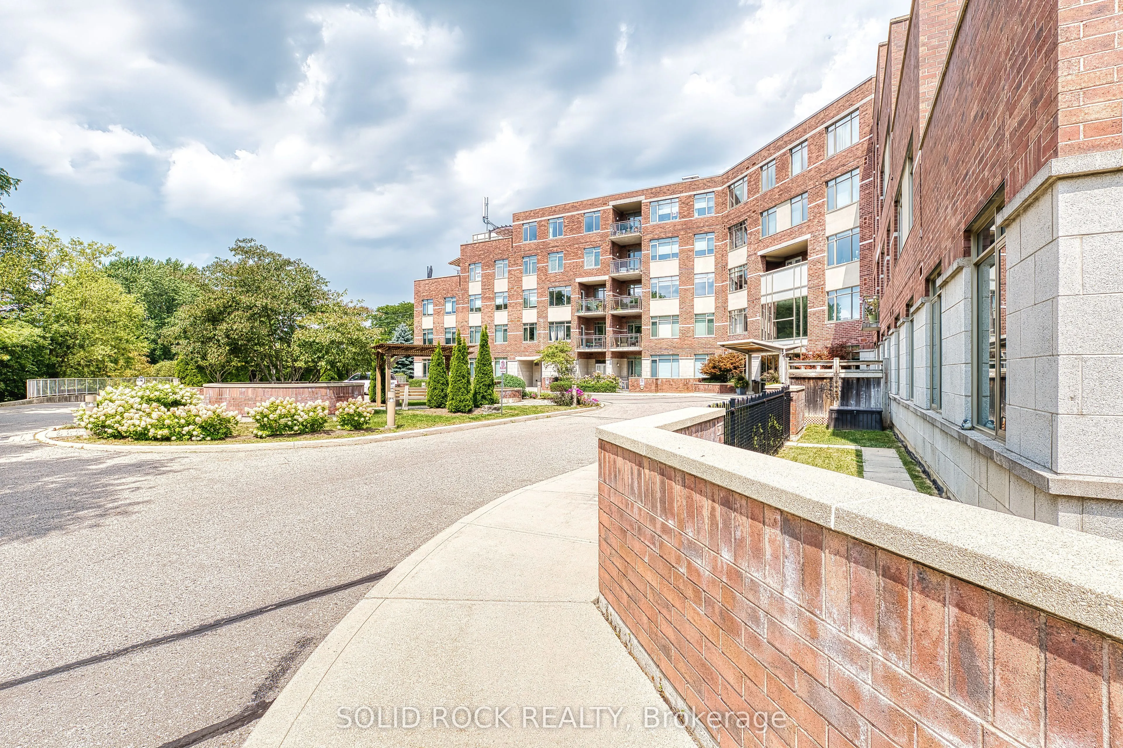 400 Romeo Street N, #103