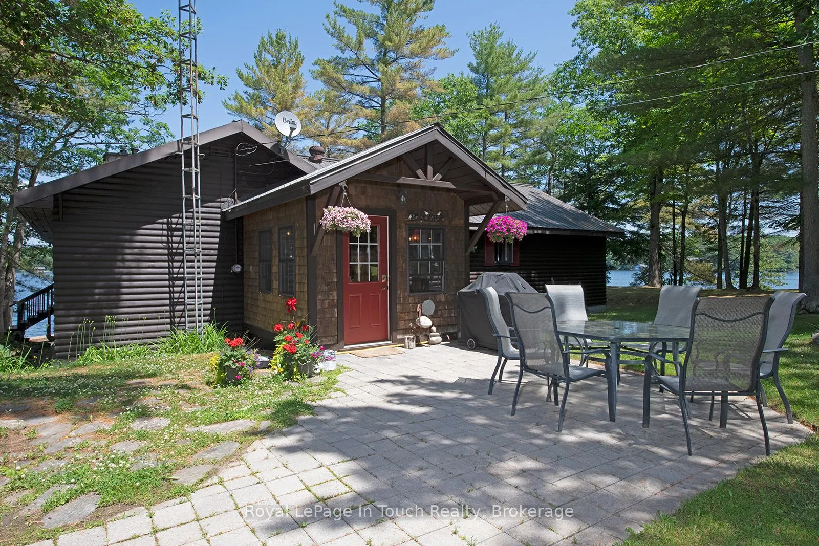 211 Pickerel Point Road