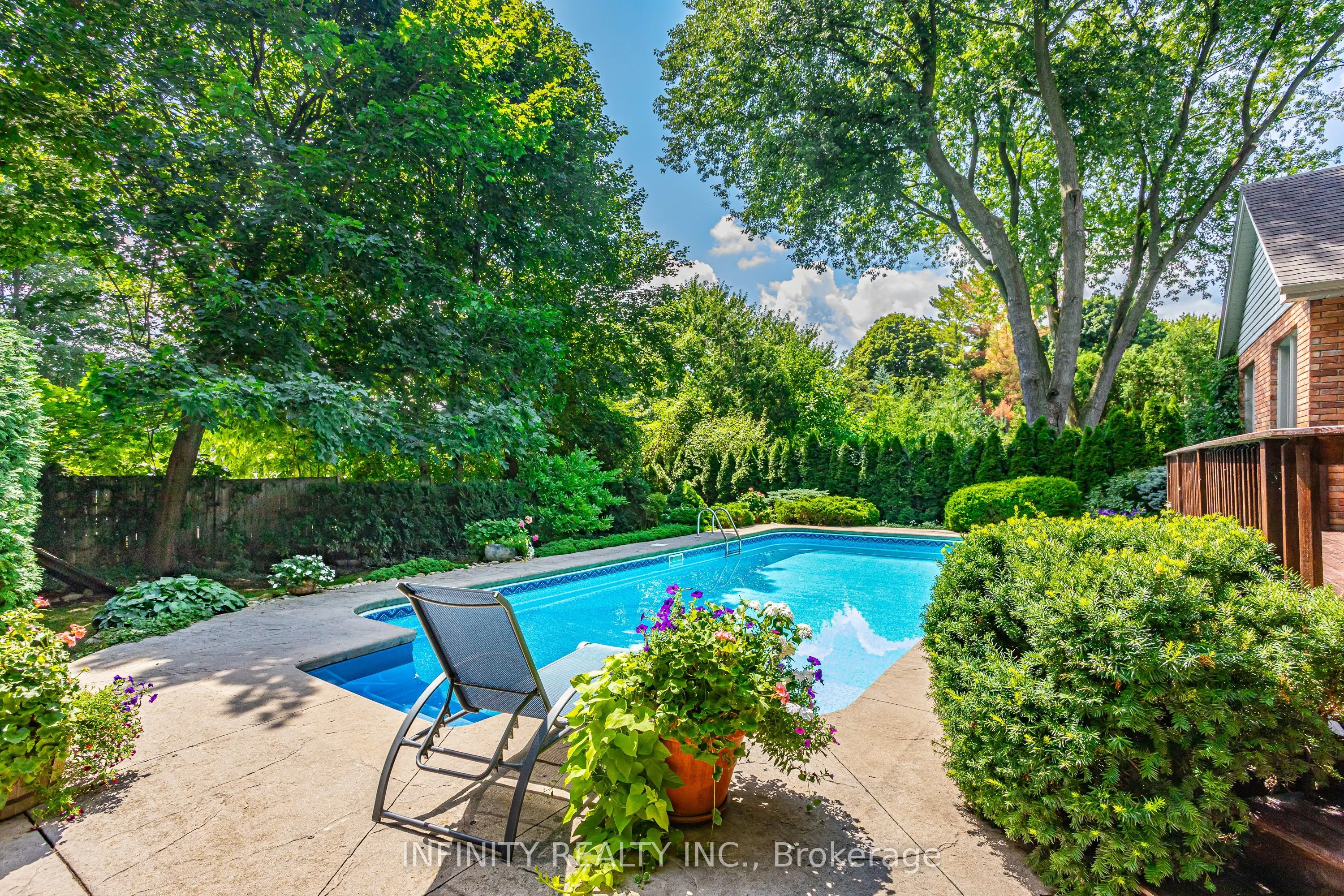 251 Hunt Club Drive