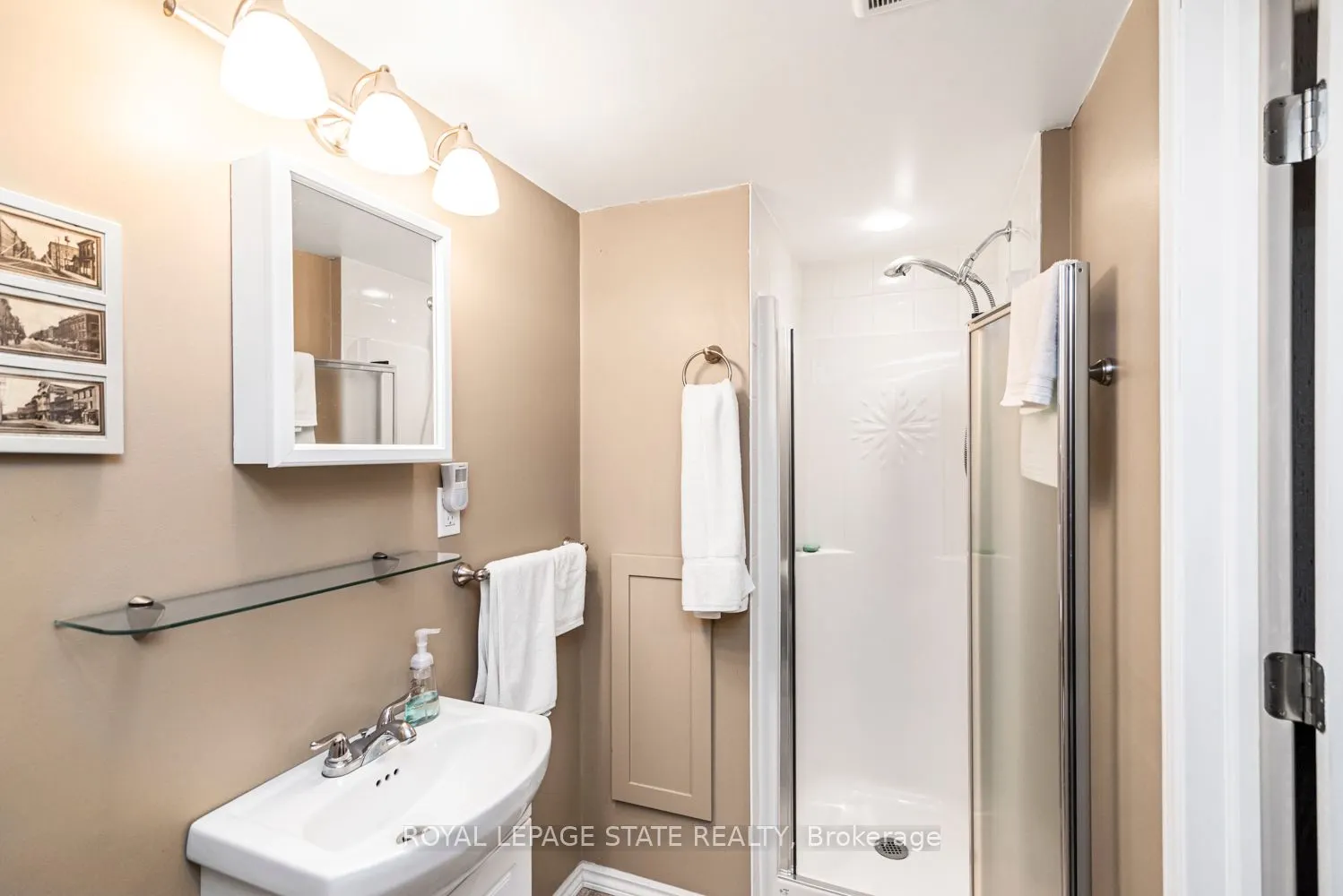 321 East 15th Street