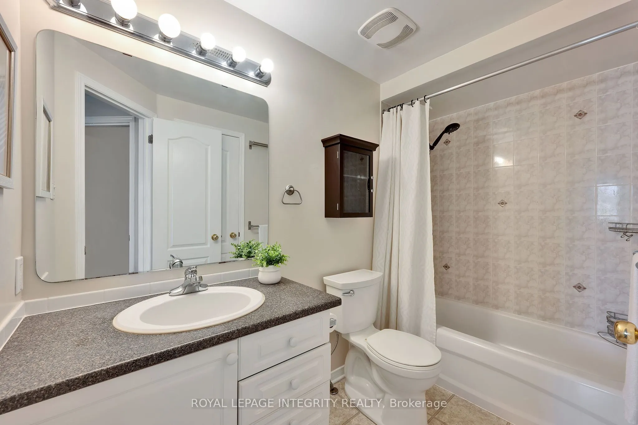 10 Daybreak Street, #B