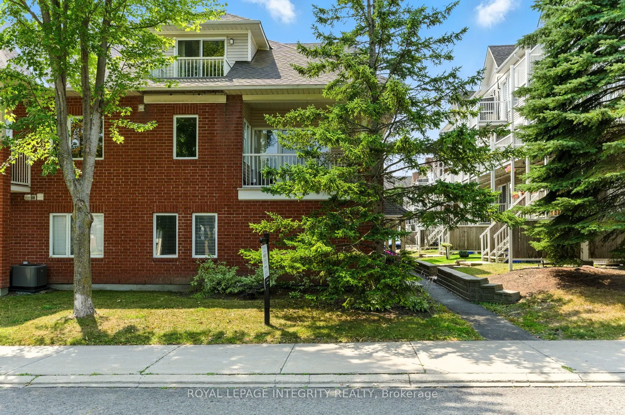 10 Daybreak Street, #B