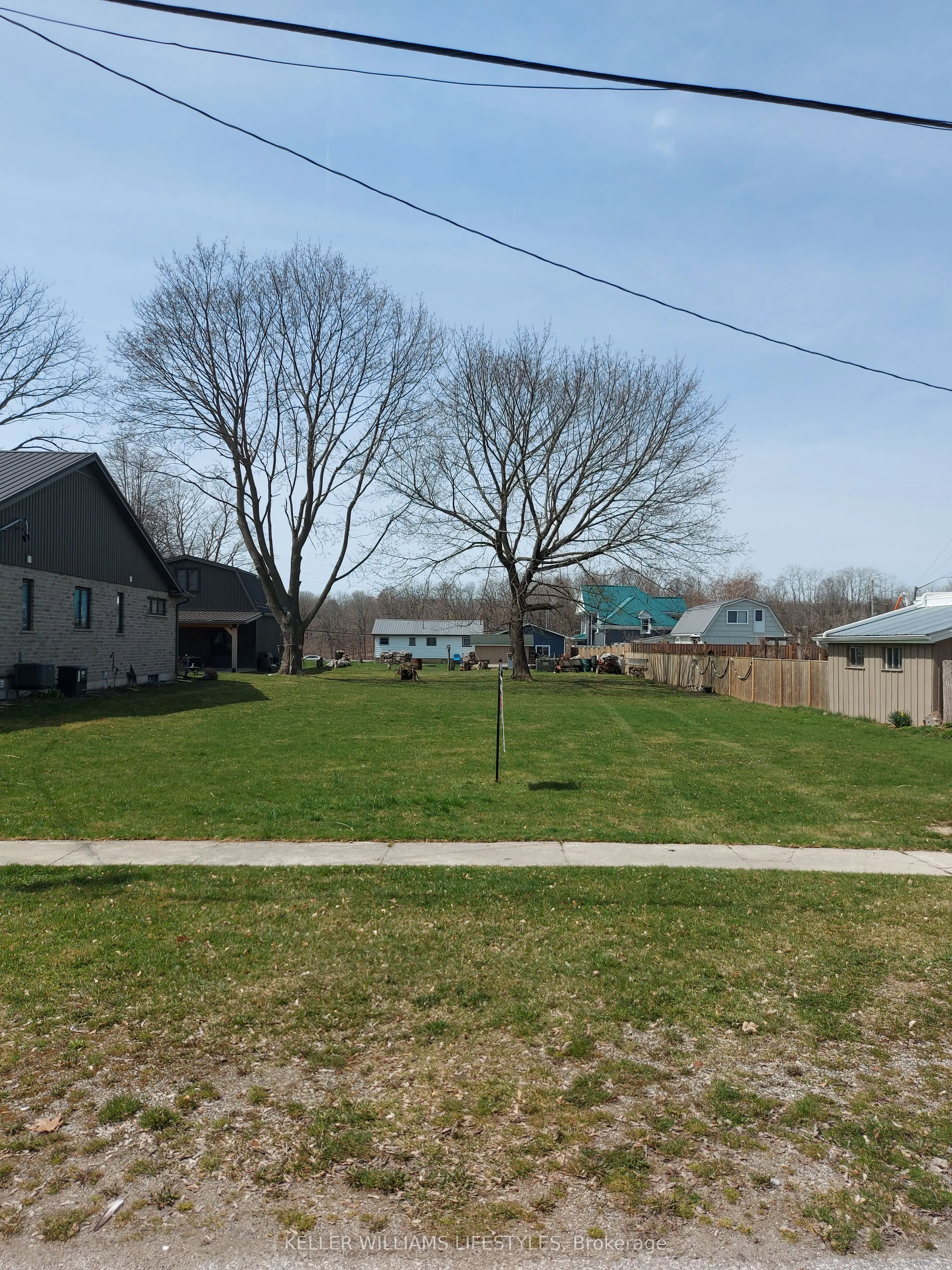 29 ERIEUS Street