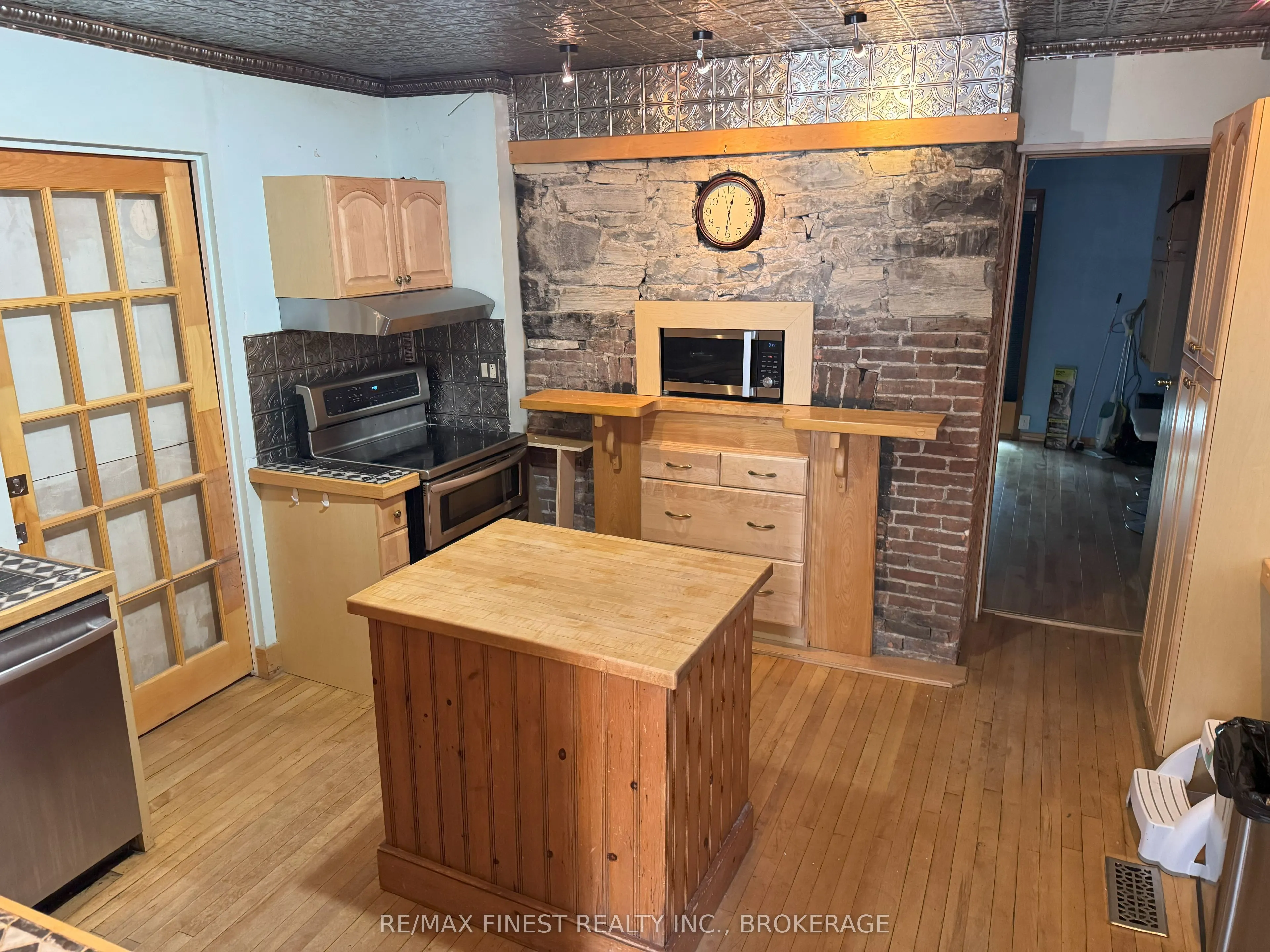 202 King Street E