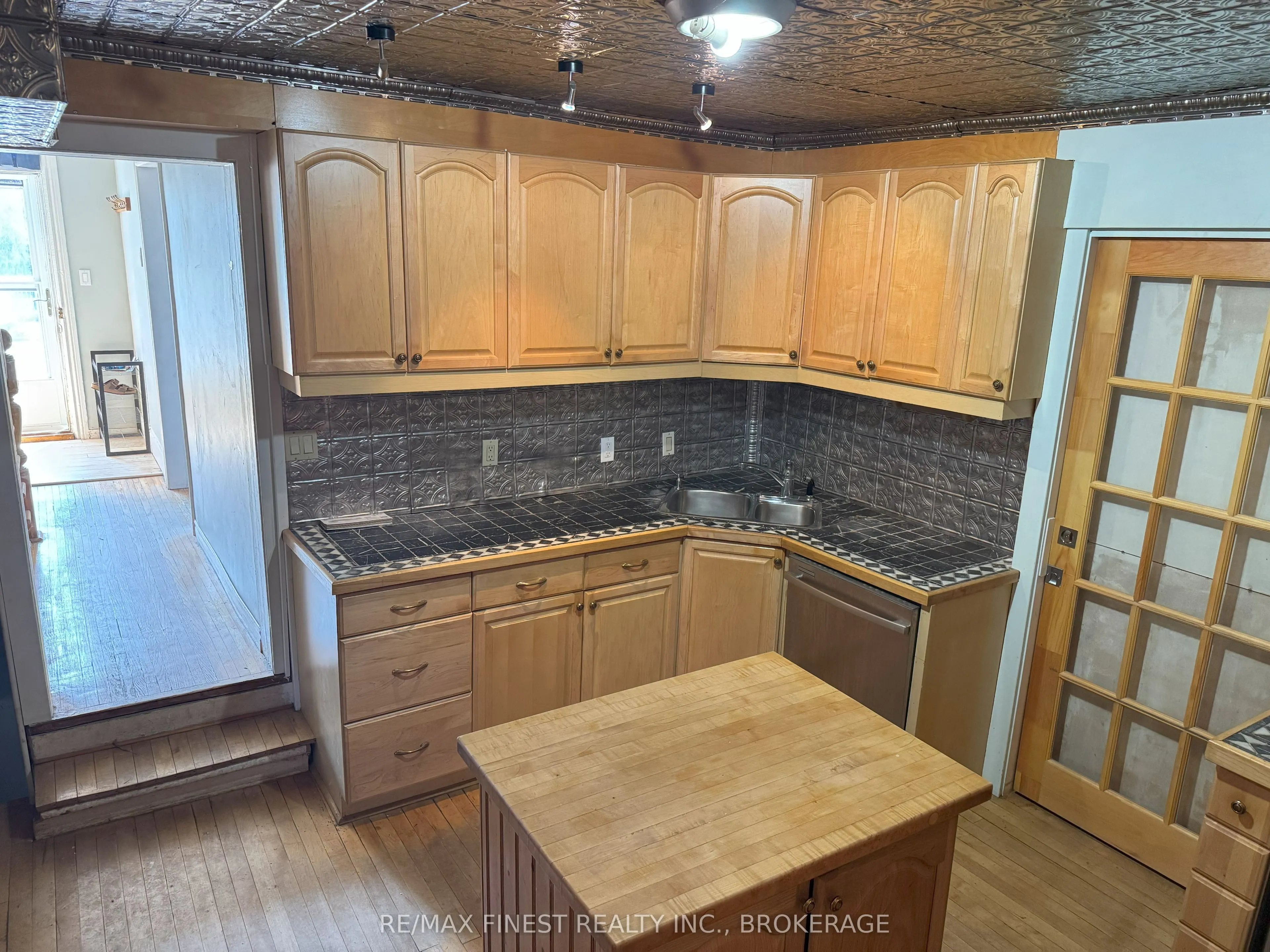 202 King Street E