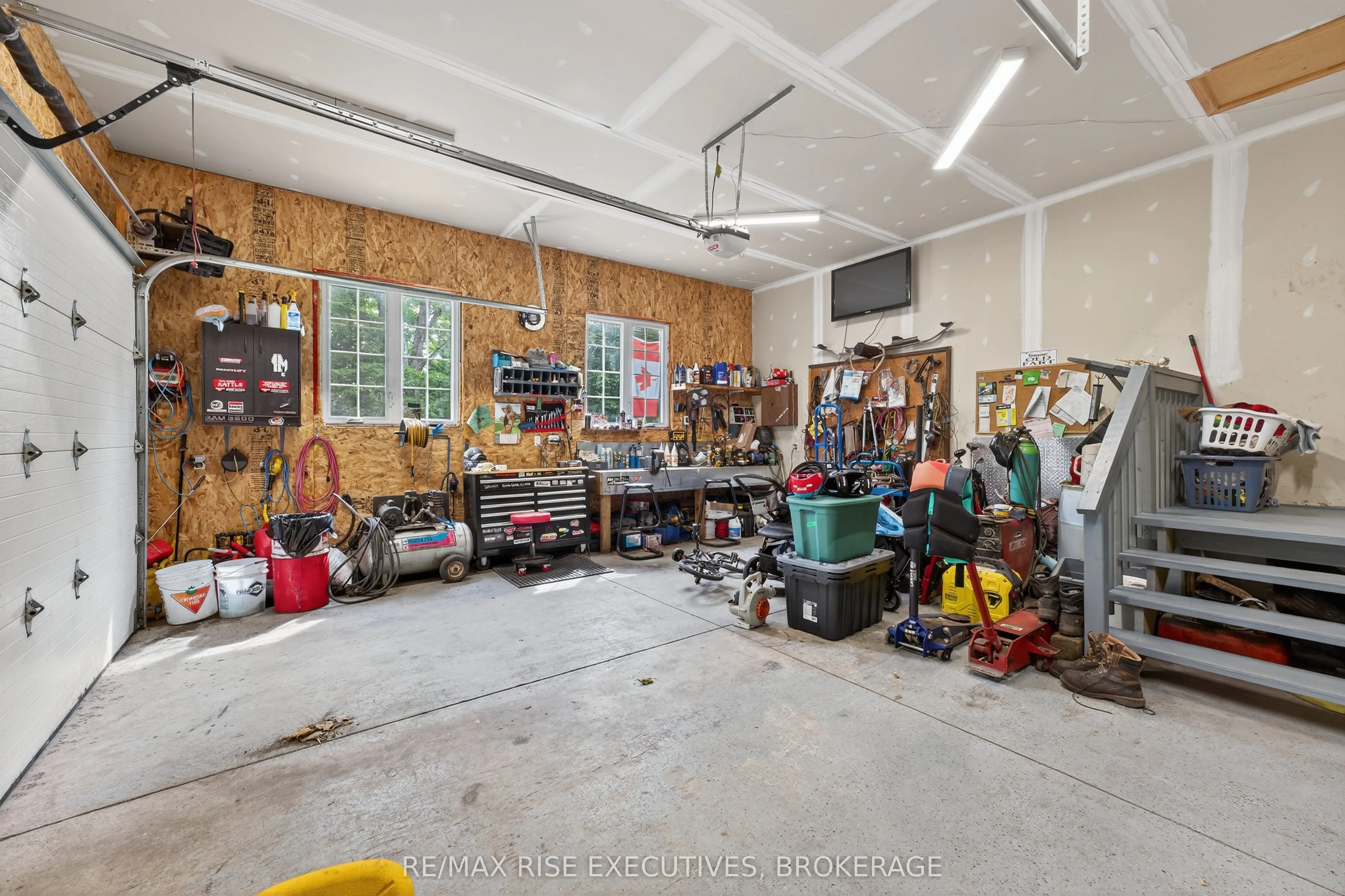 4623 Lower Round Lake Road