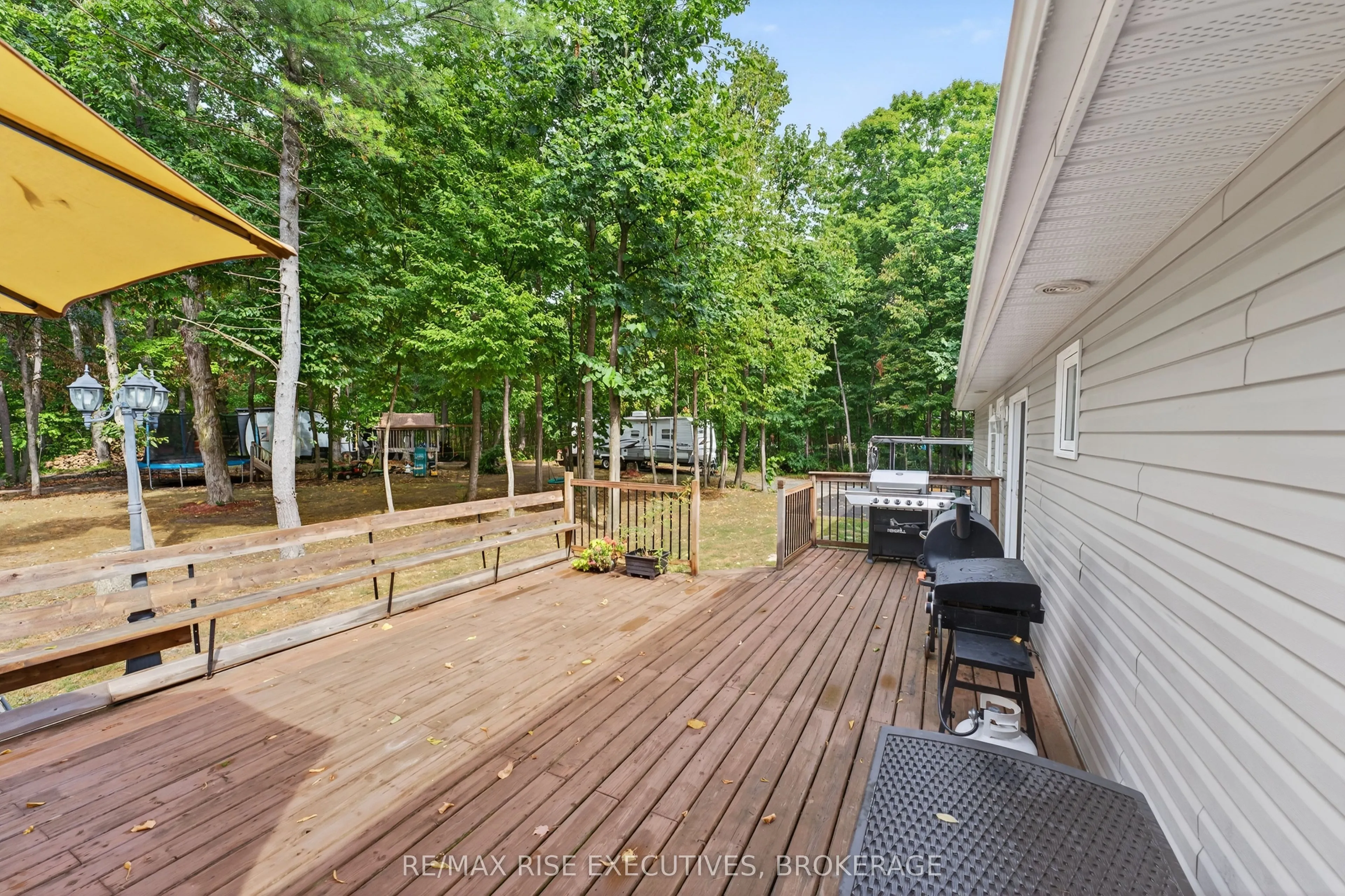 4623 Lower Round Lake Road