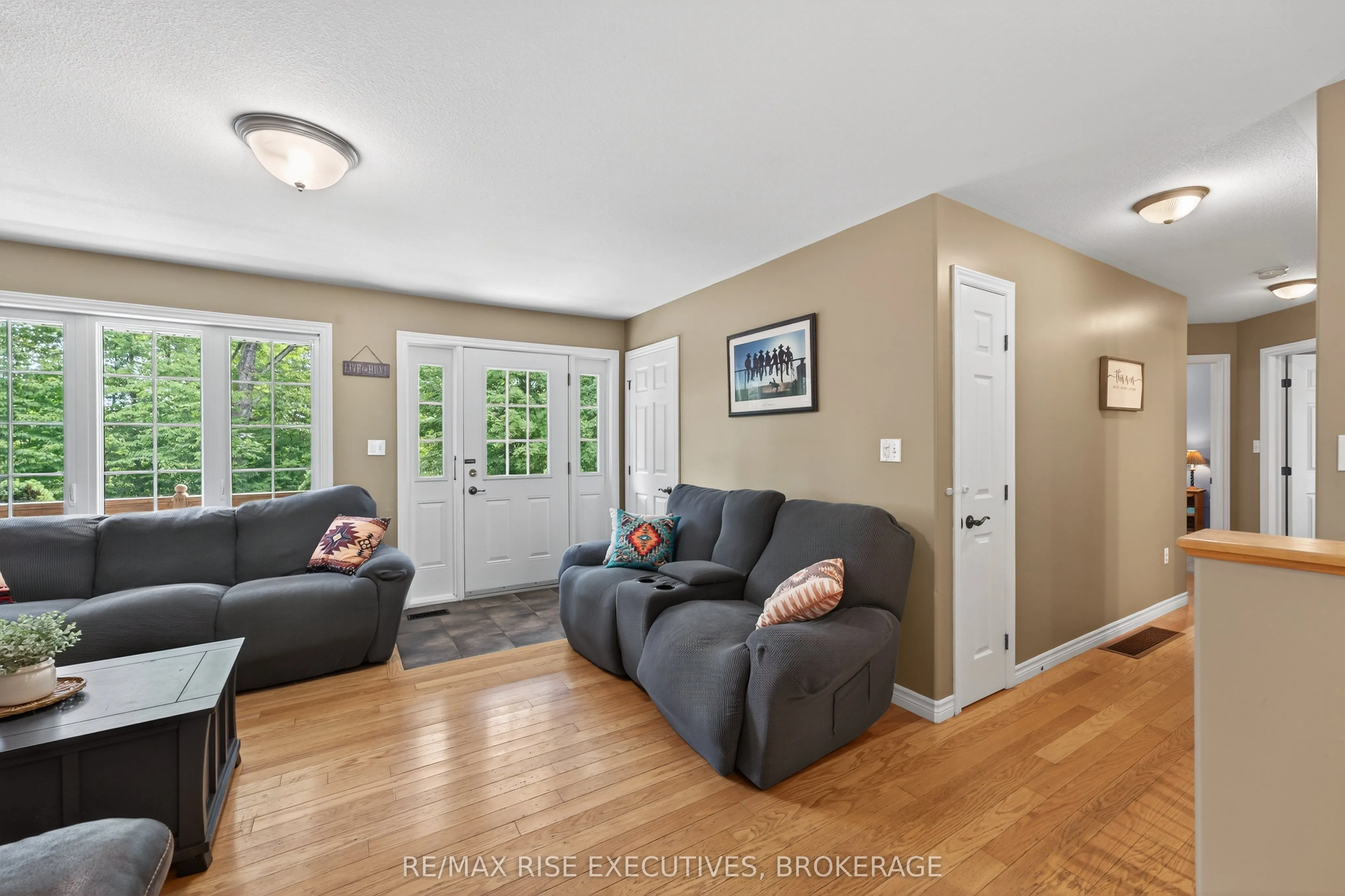 4623 Lower Round Lake Road