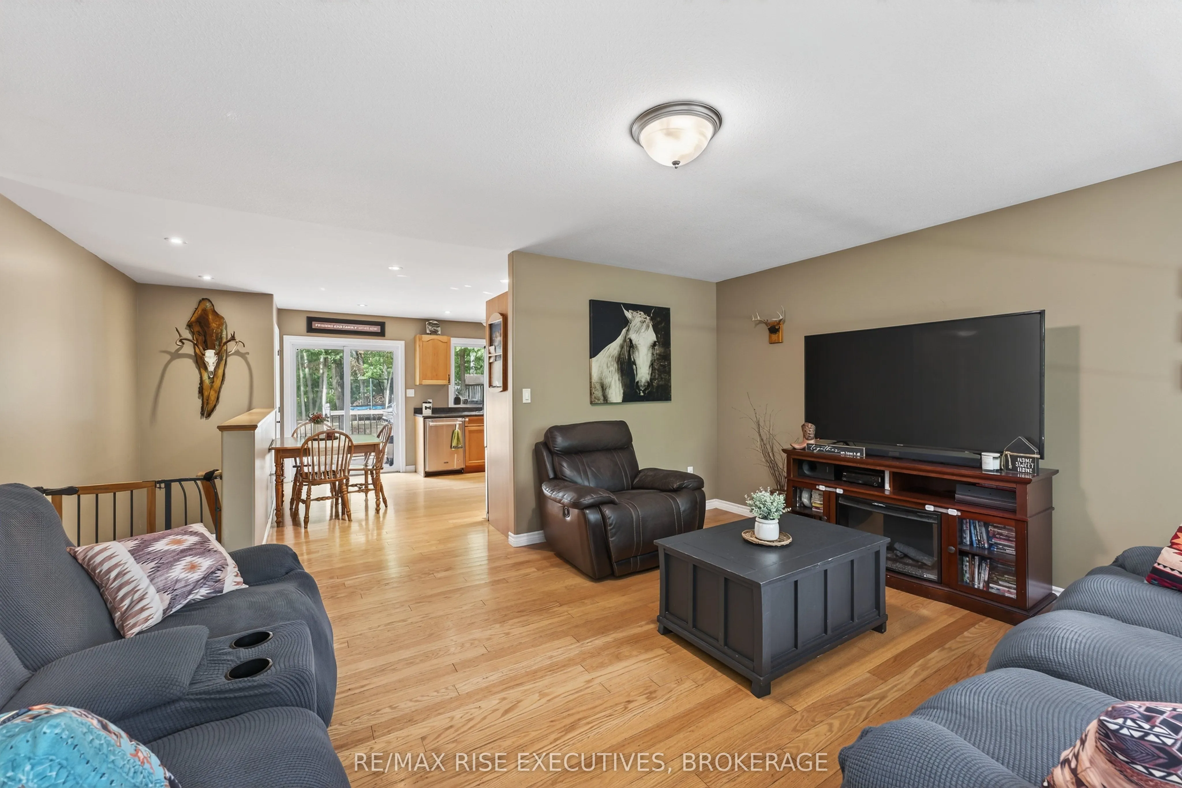 4623 Lower Round Lake Road