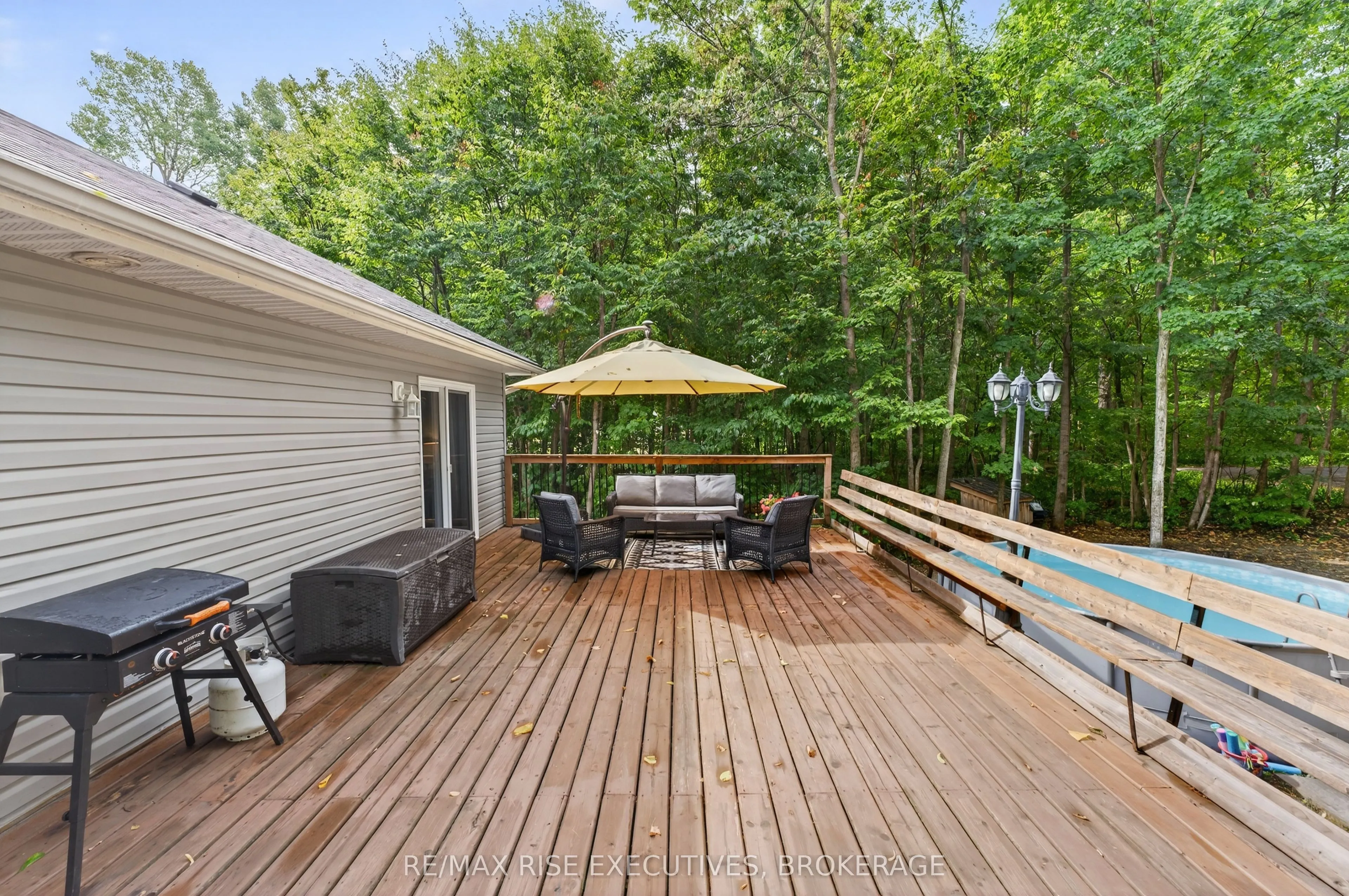 4623 Lower Round Lake Road