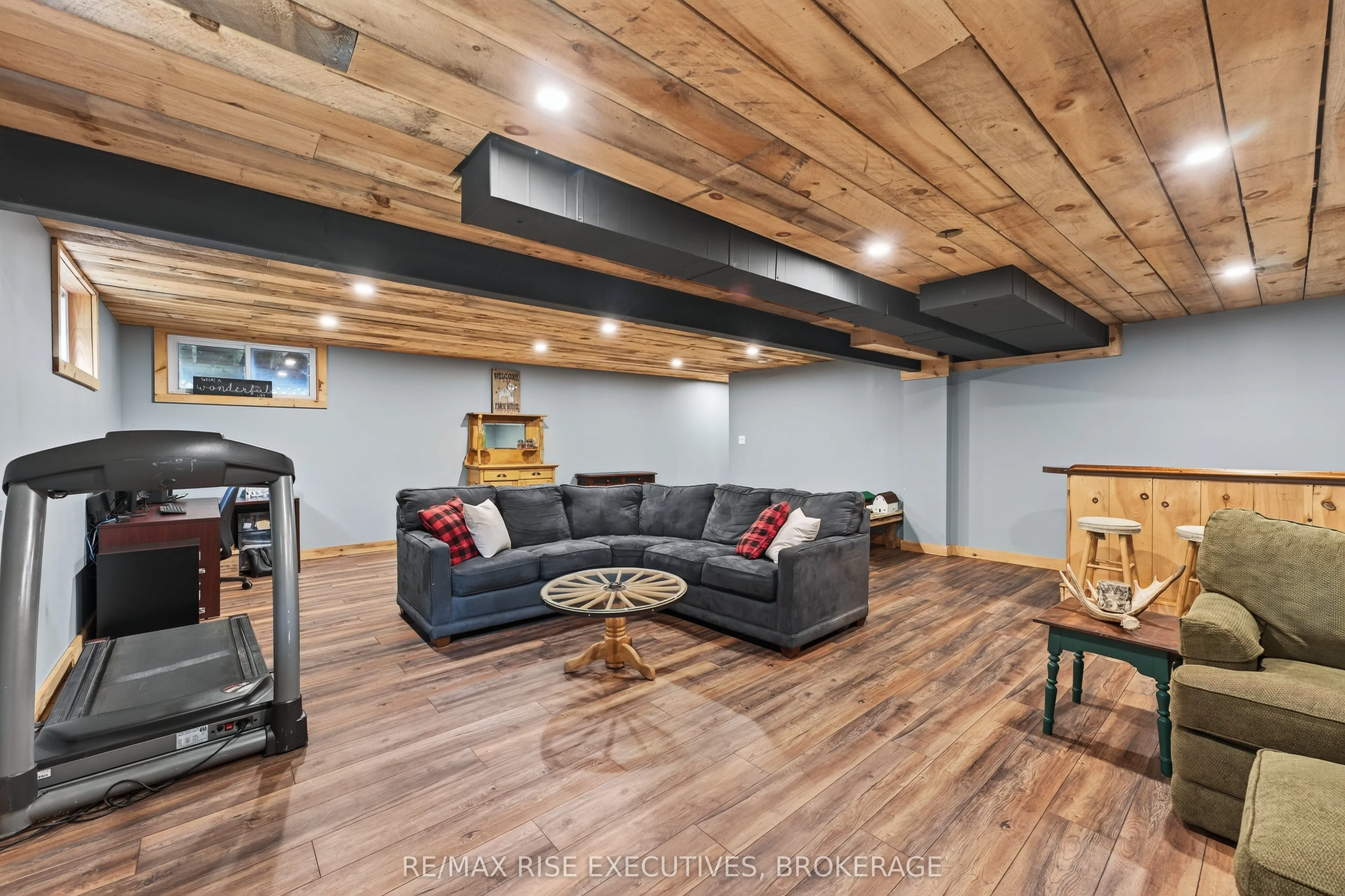 4623 Lower Round Lake Road