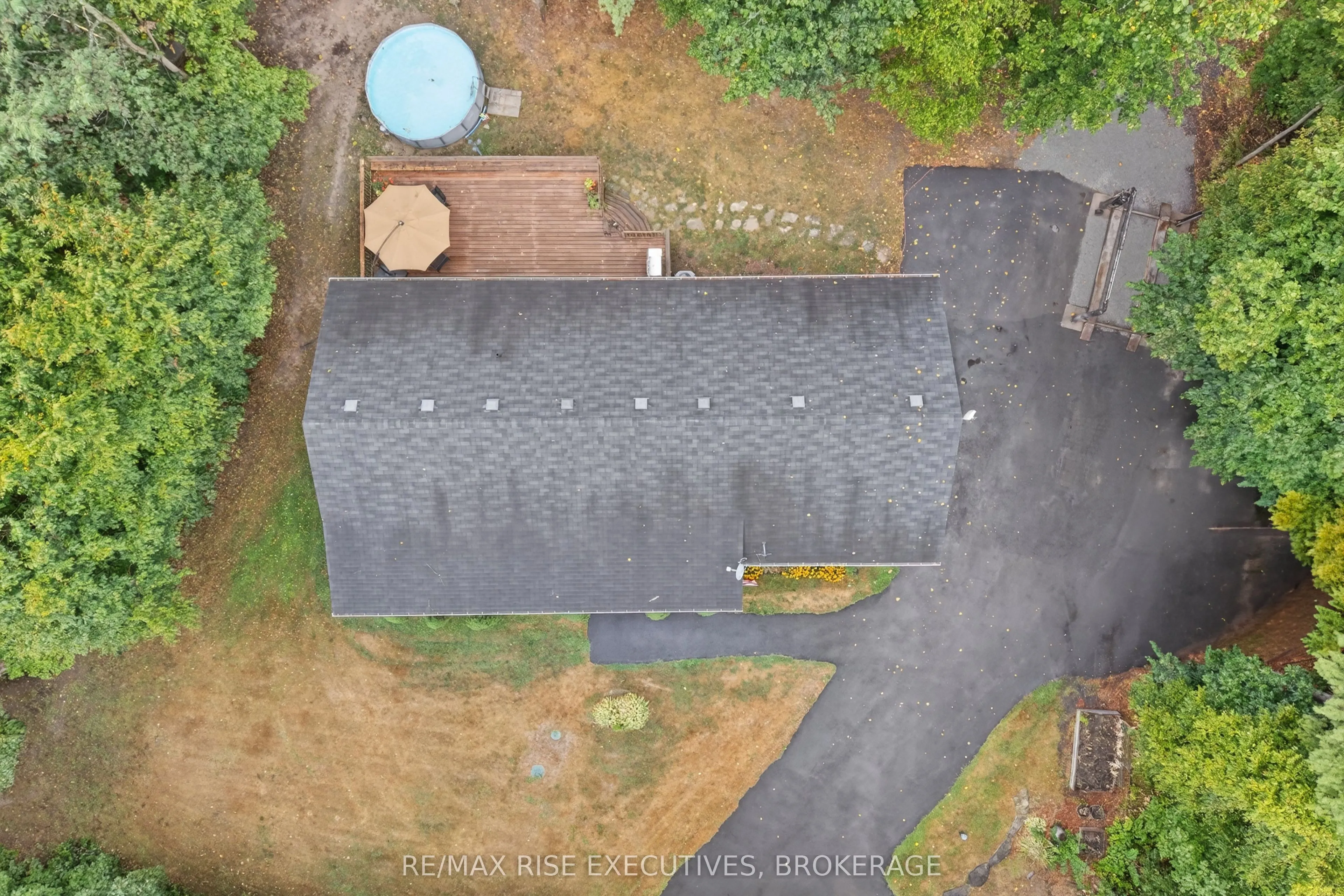 4623 Lower Round Lake Road