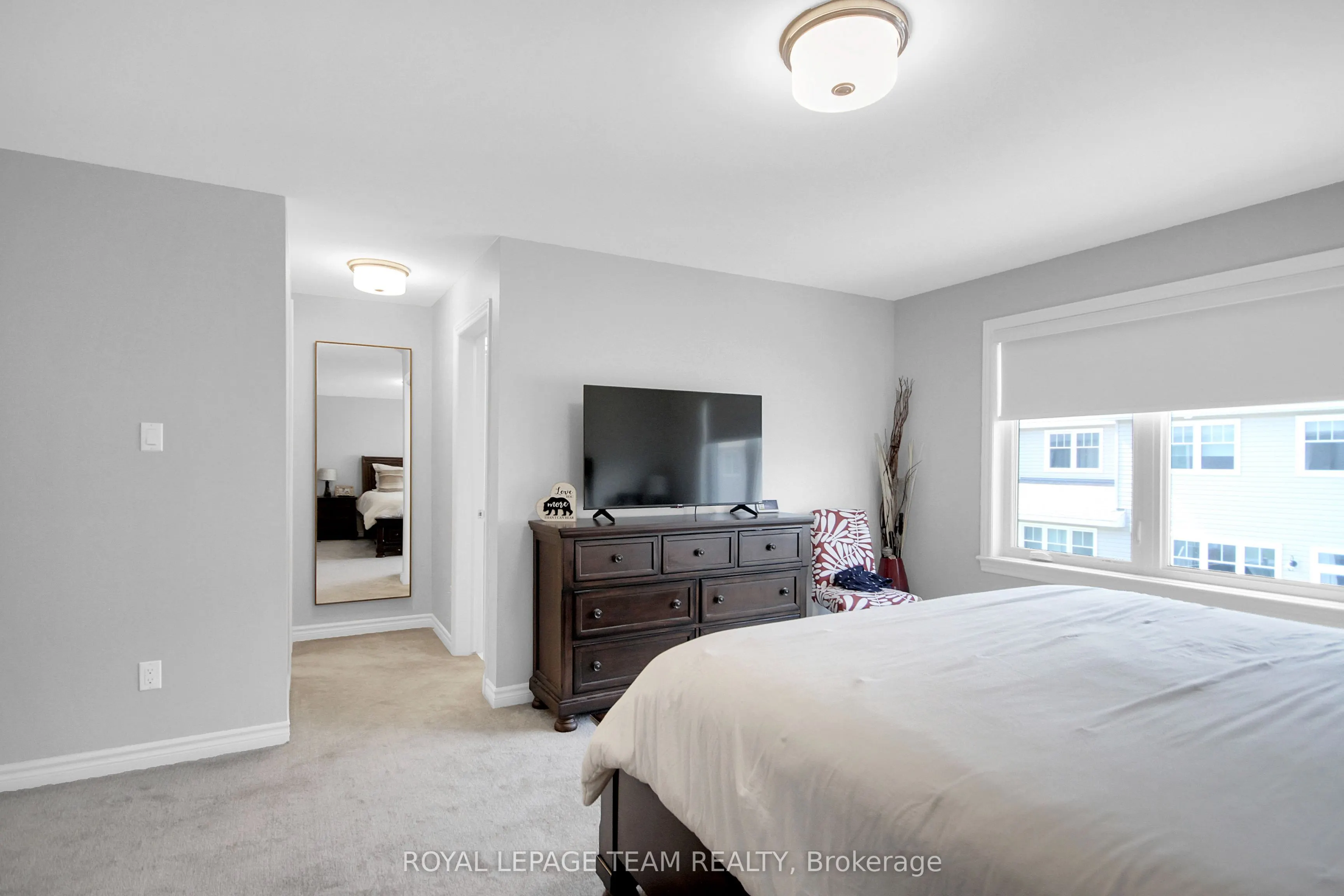 961 Beckton Heights W