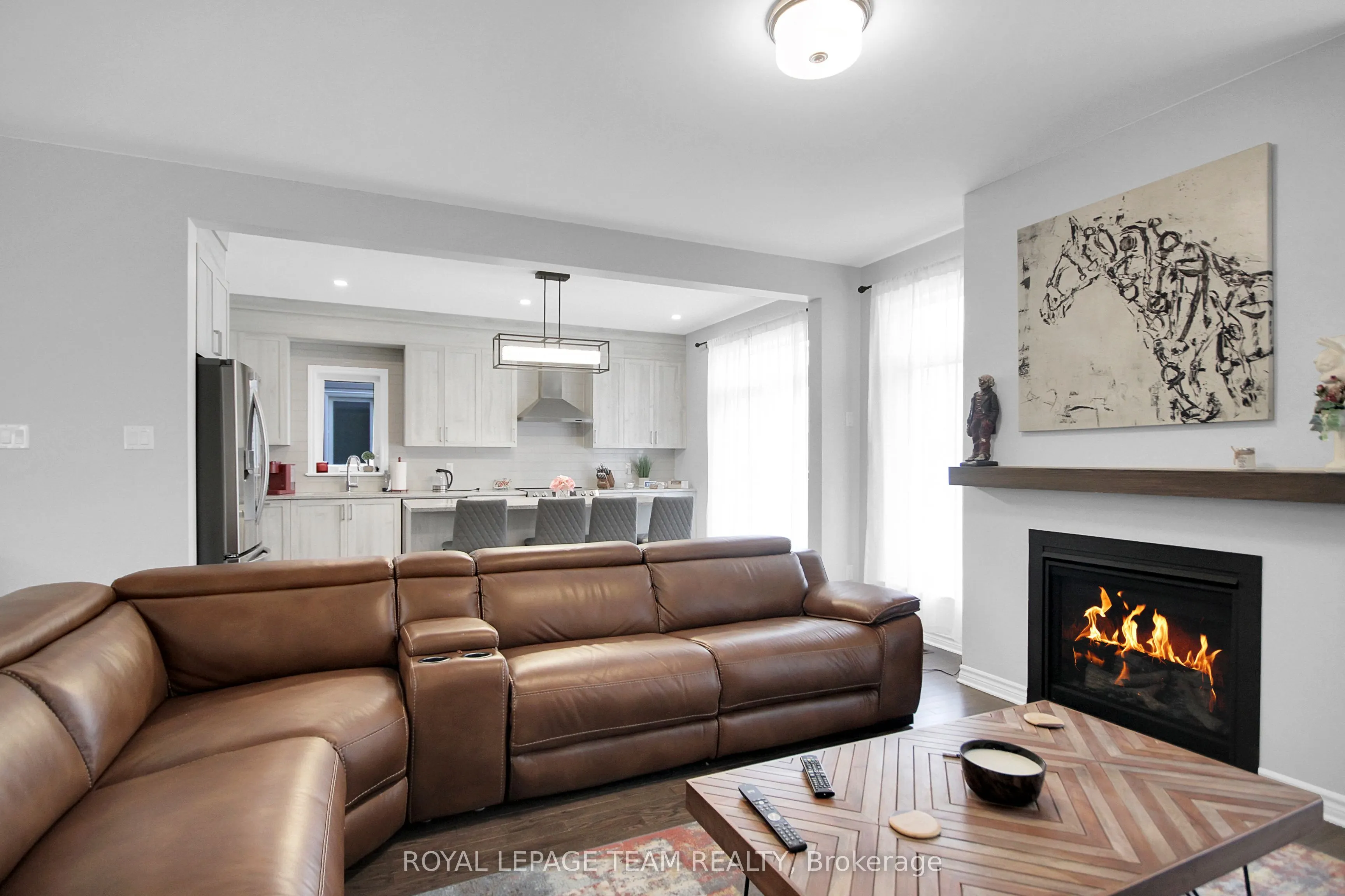 961 Beckton Heights W