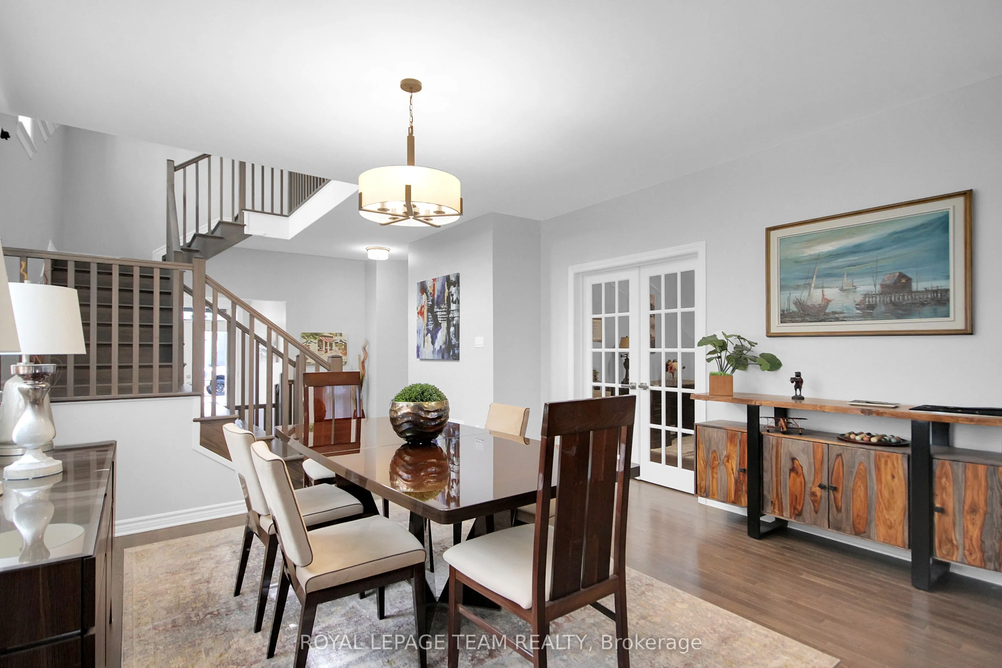 961 Beckton Heights W