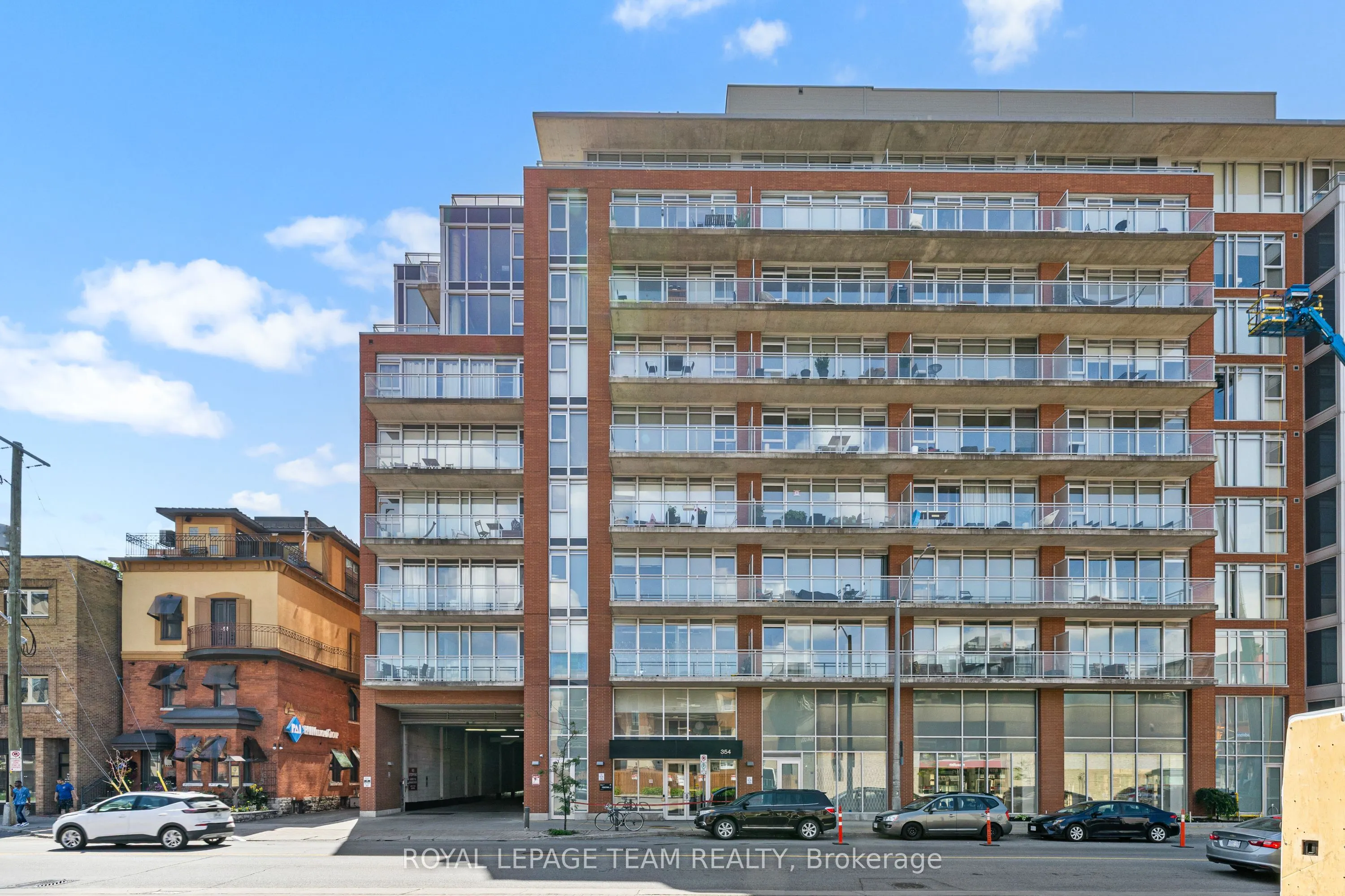 354 Gladstone Avenue