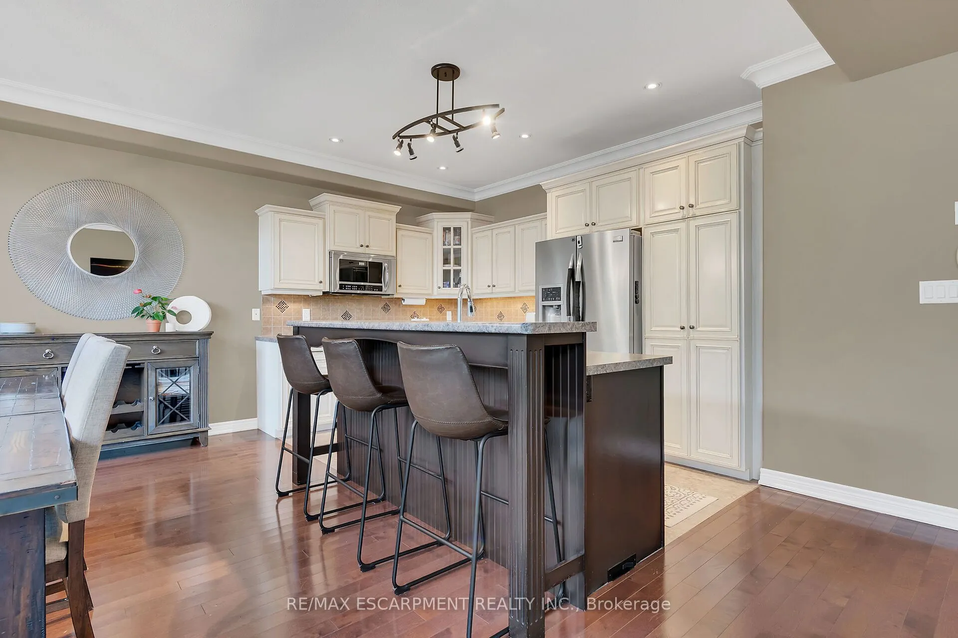47 Southwood Crescent