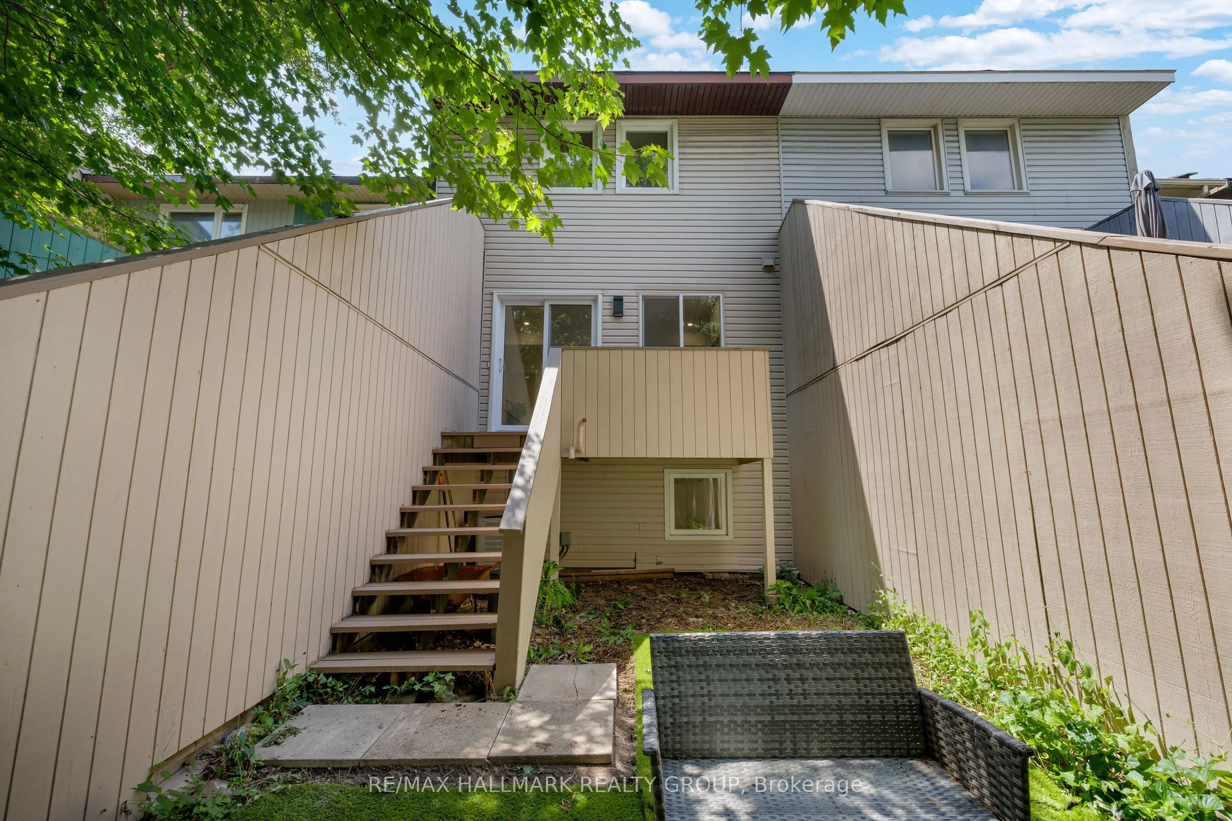 213 BOOTH Street