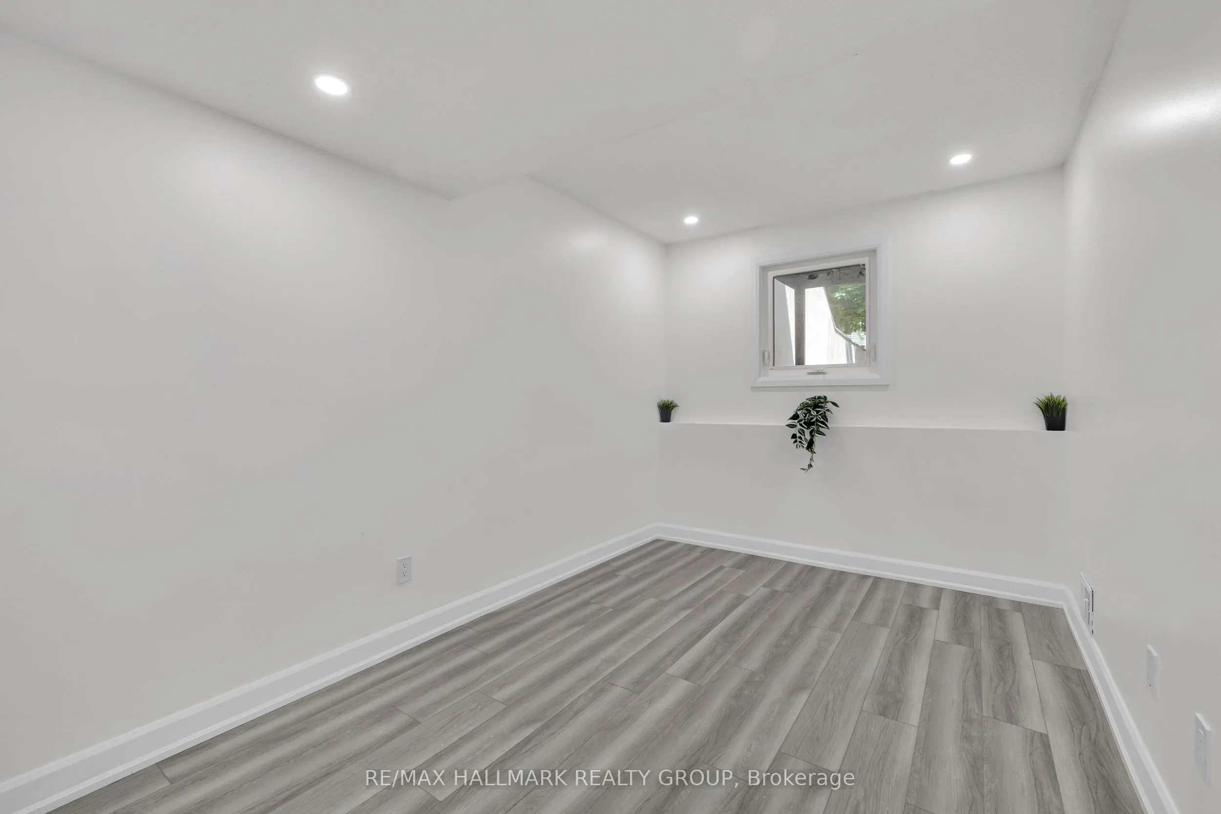 213 BOOTH Street