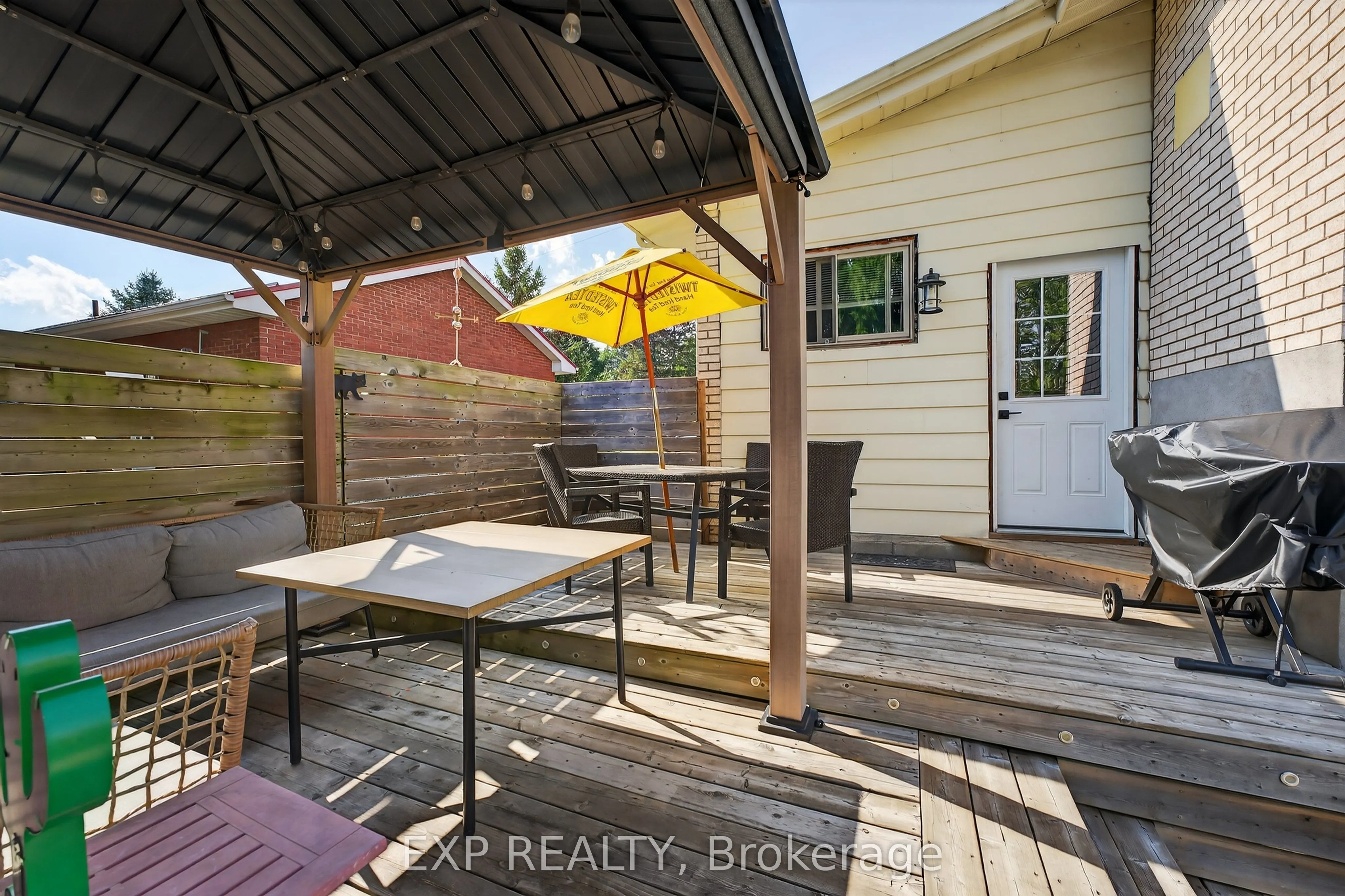 12 Sunset Crescent