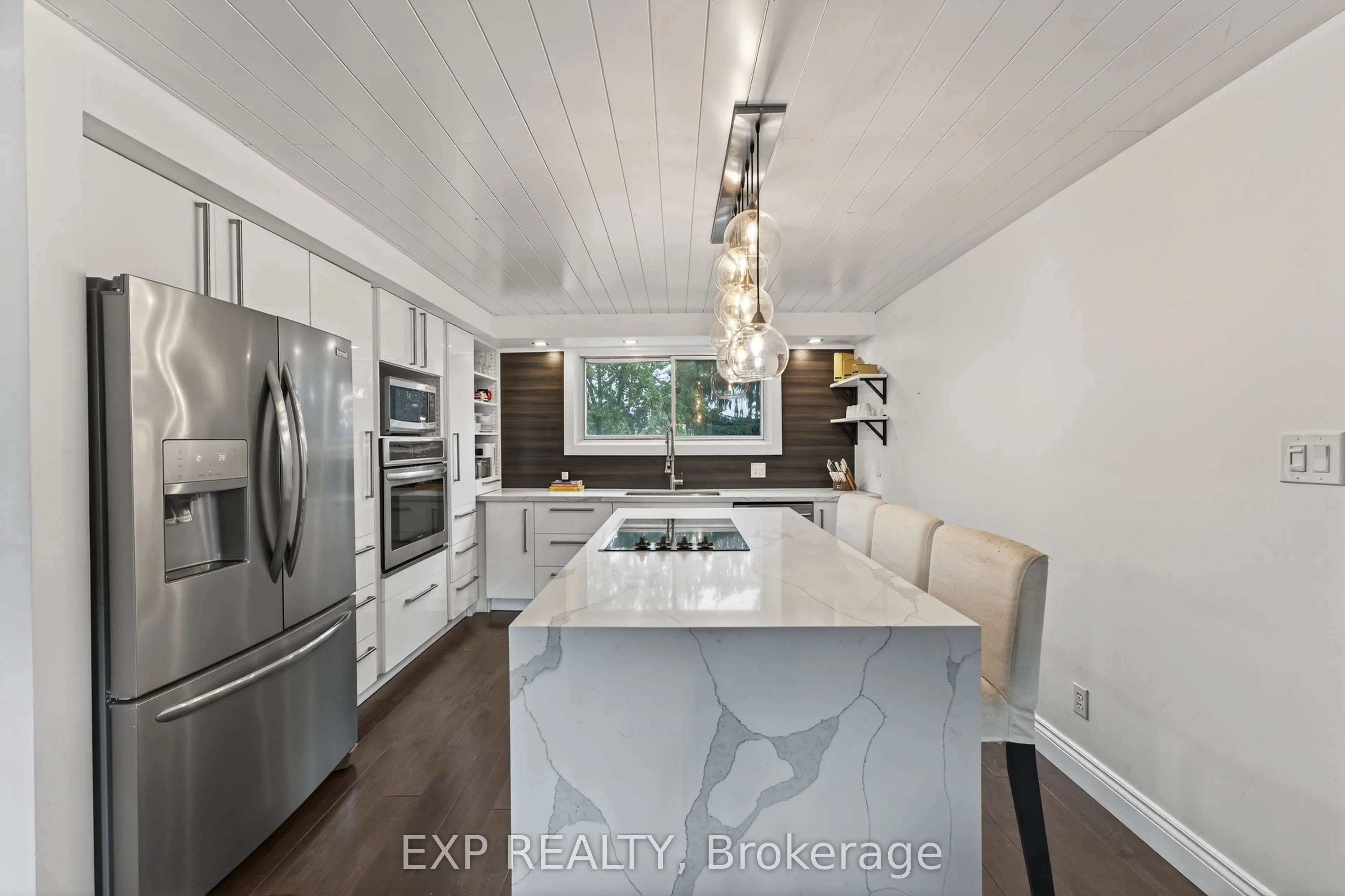12 Sunset Crescent