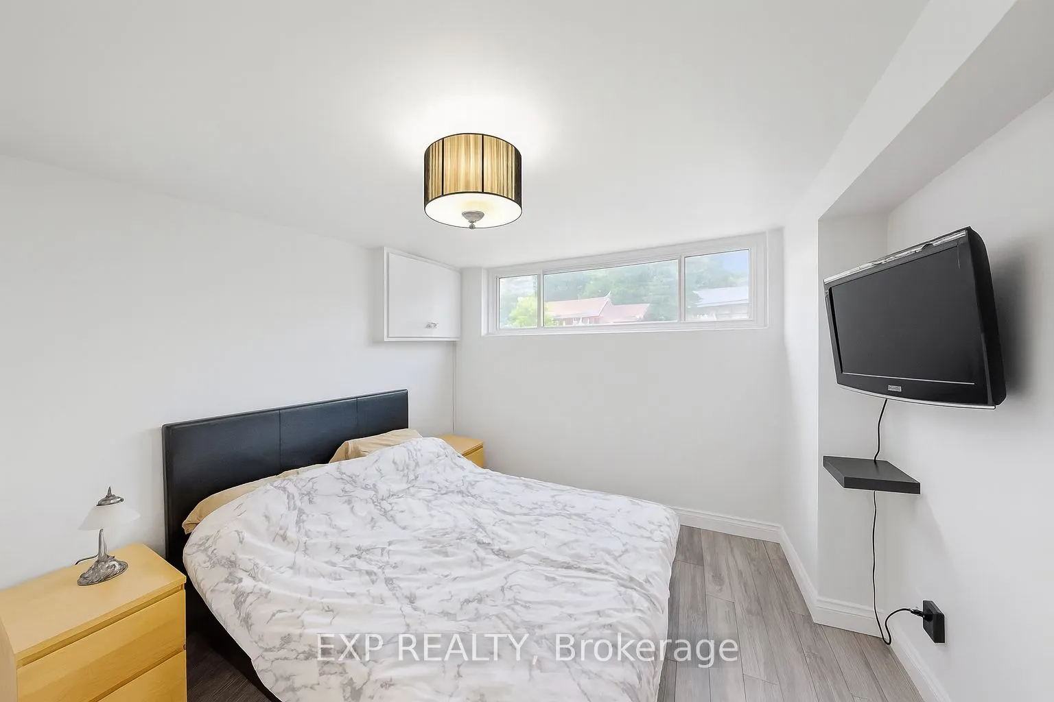 12 Sunset Crescent