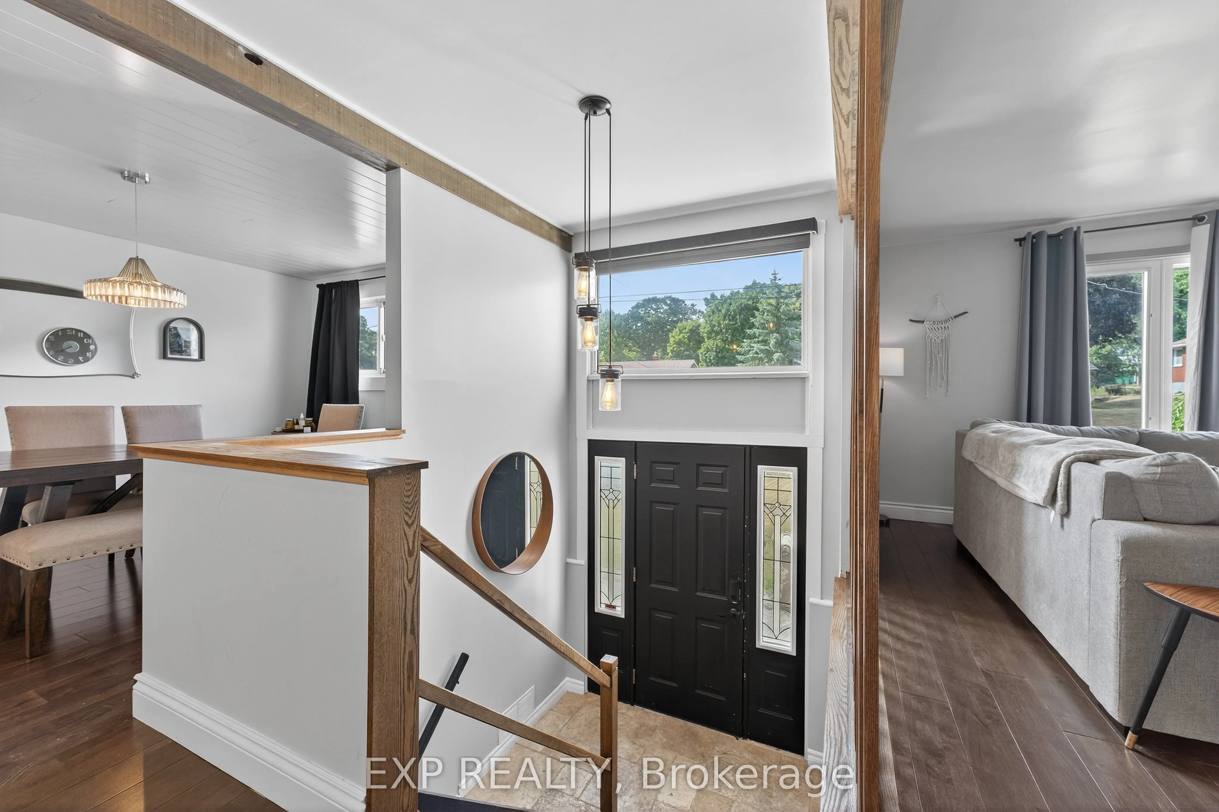 12 Sunset Crescent