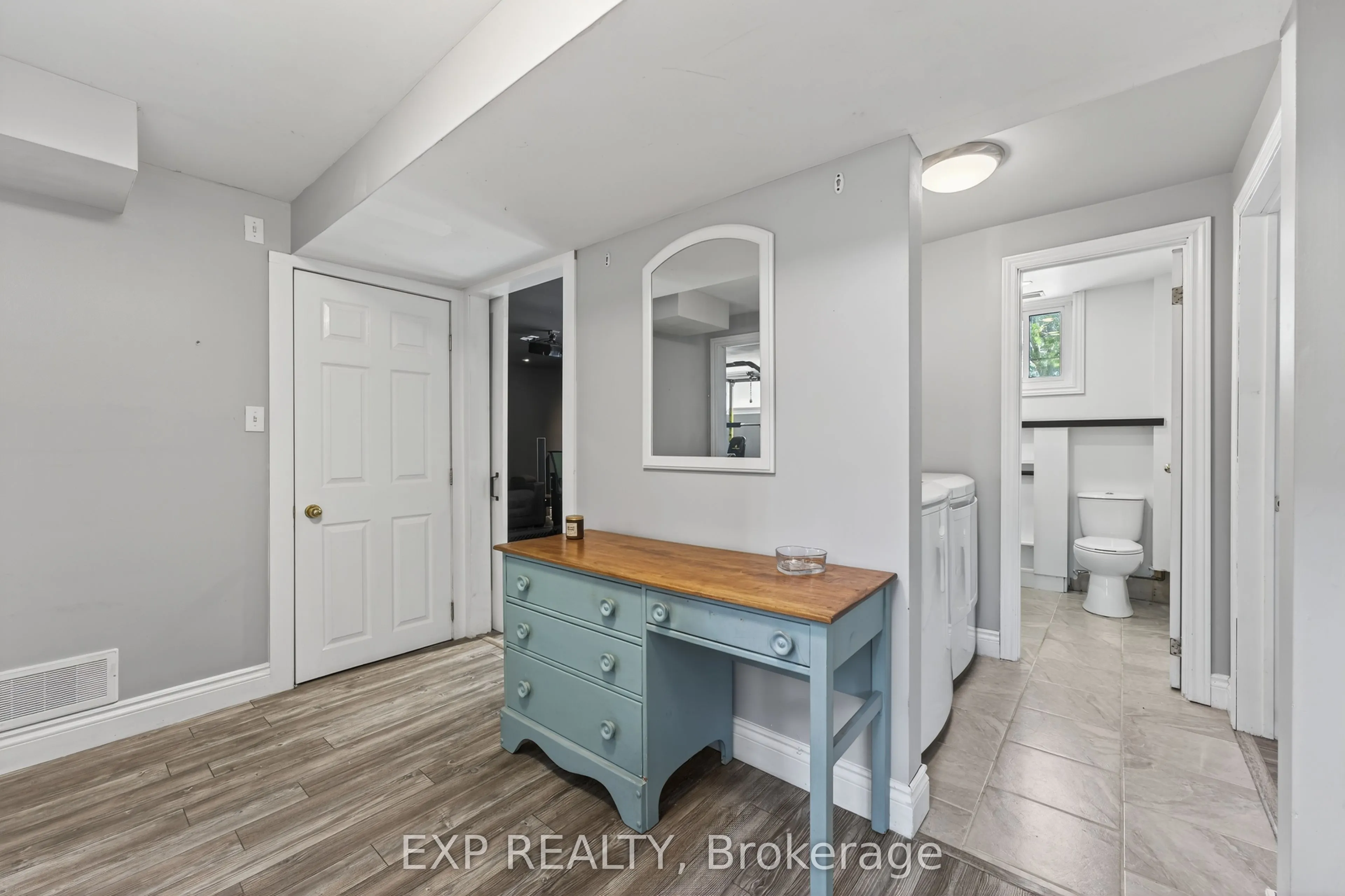 12 Sunset Crescent