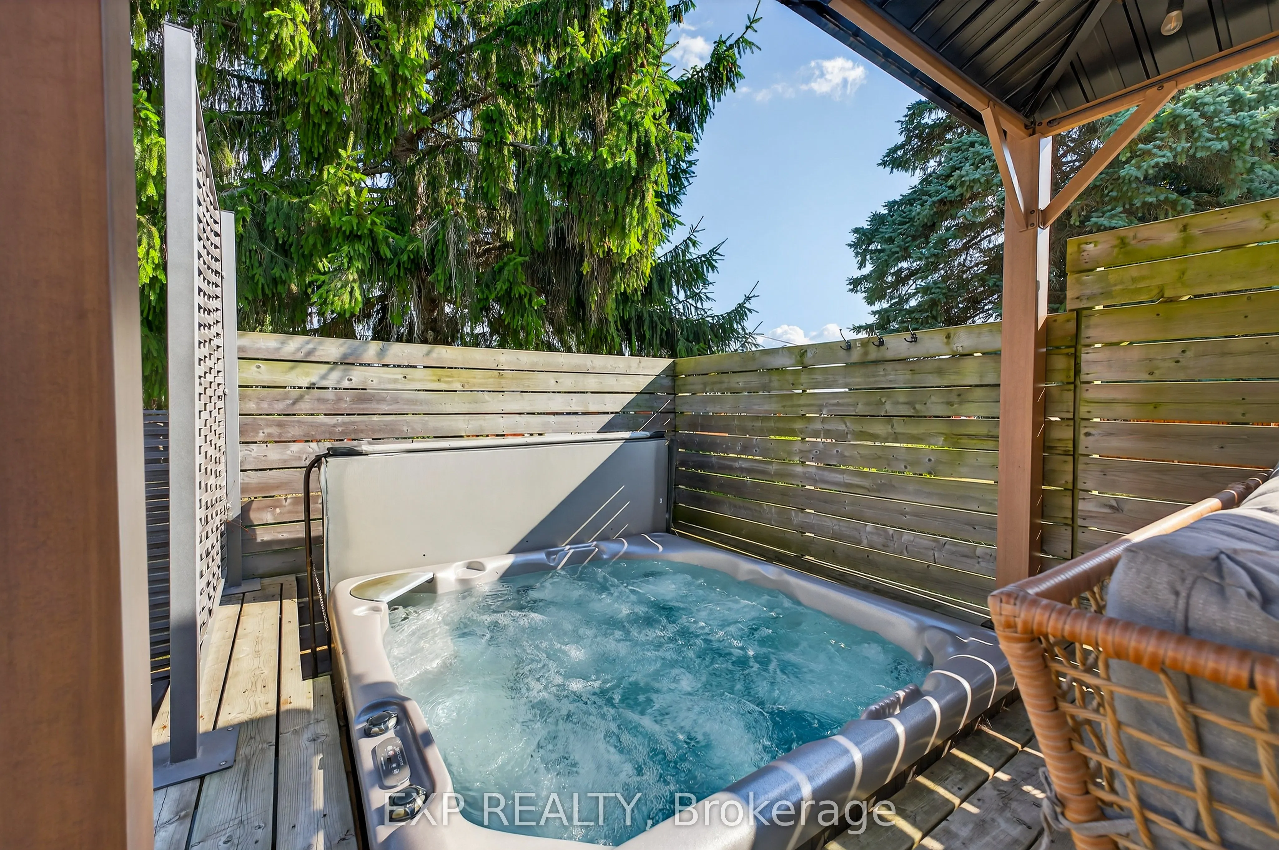 12 Sunset Crescent