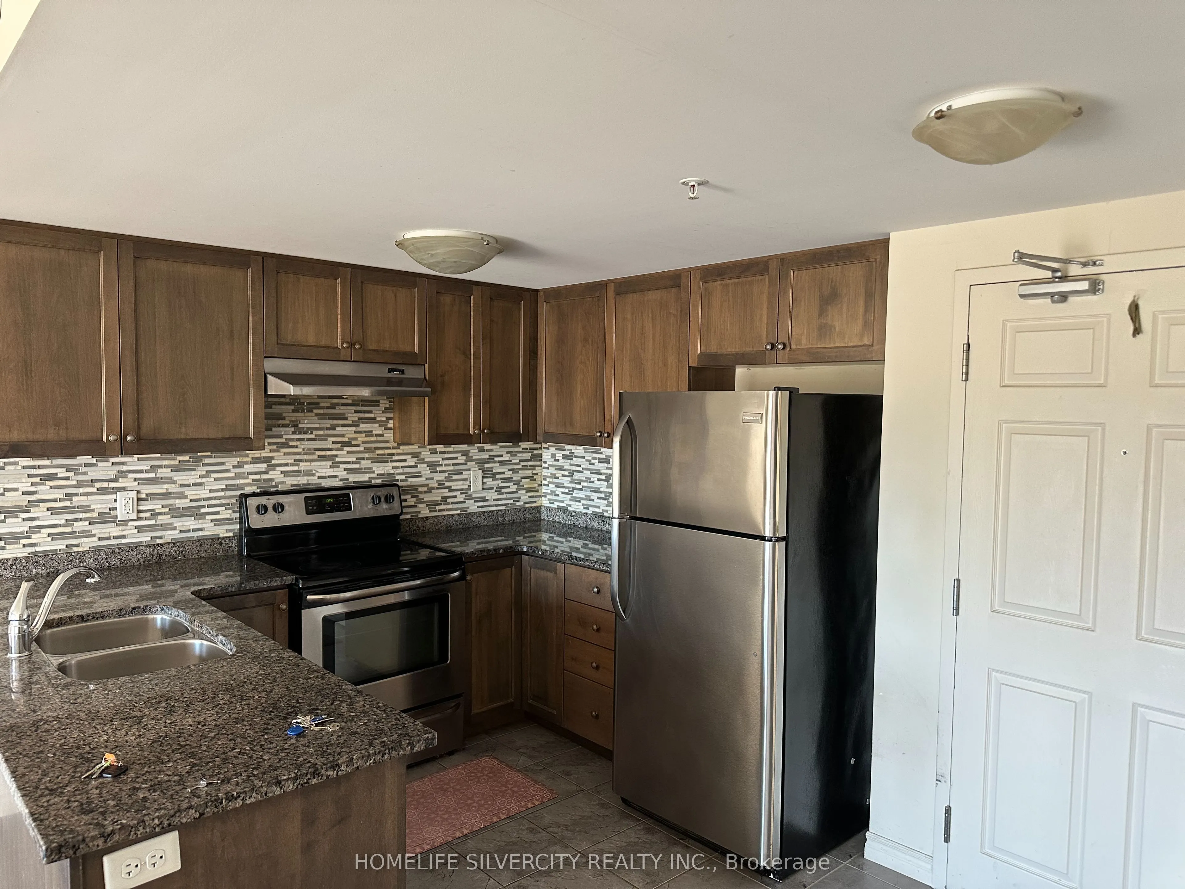 45 Kingsbury Square, #209