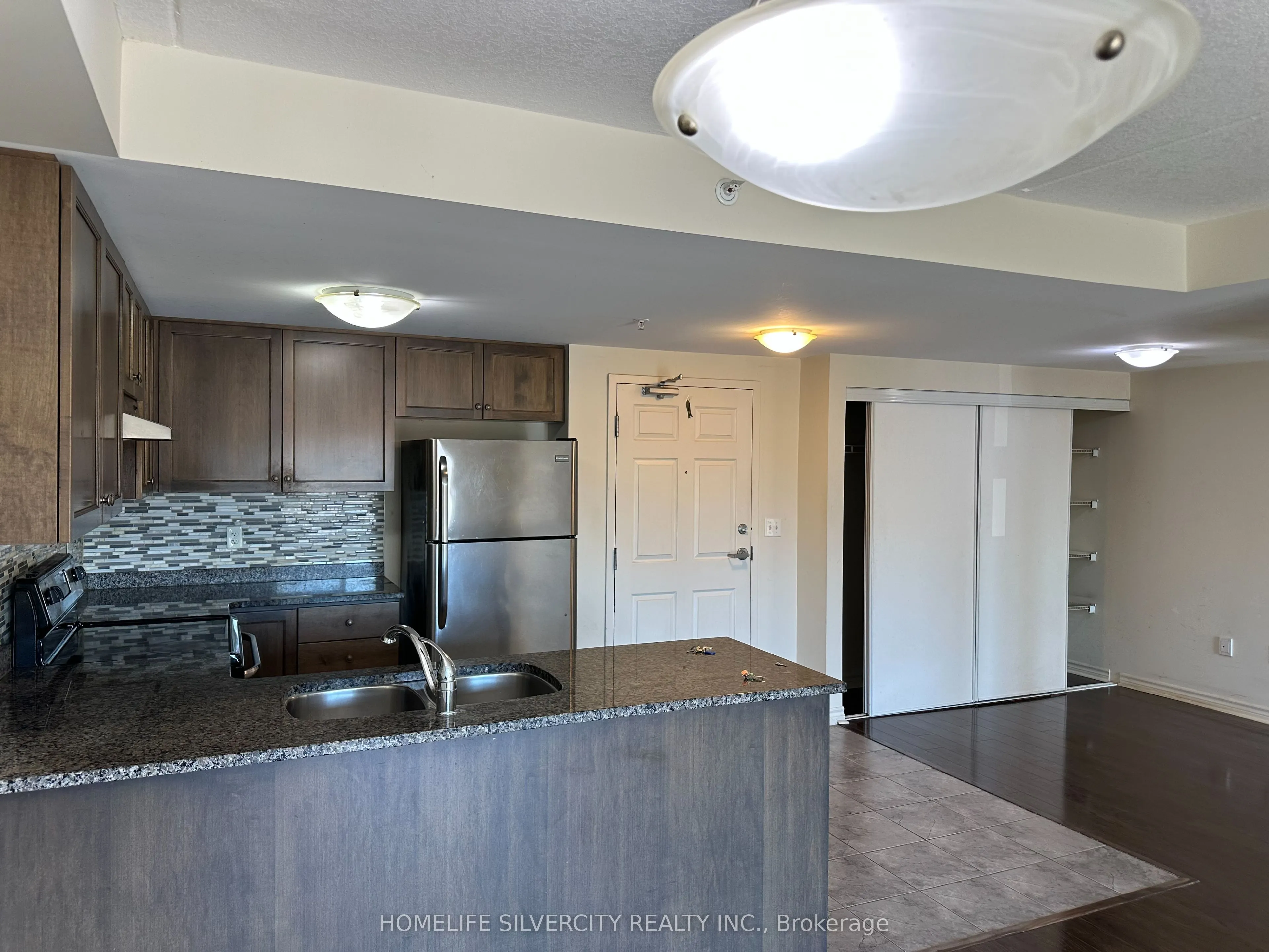 45 Kingsbury Square, #209