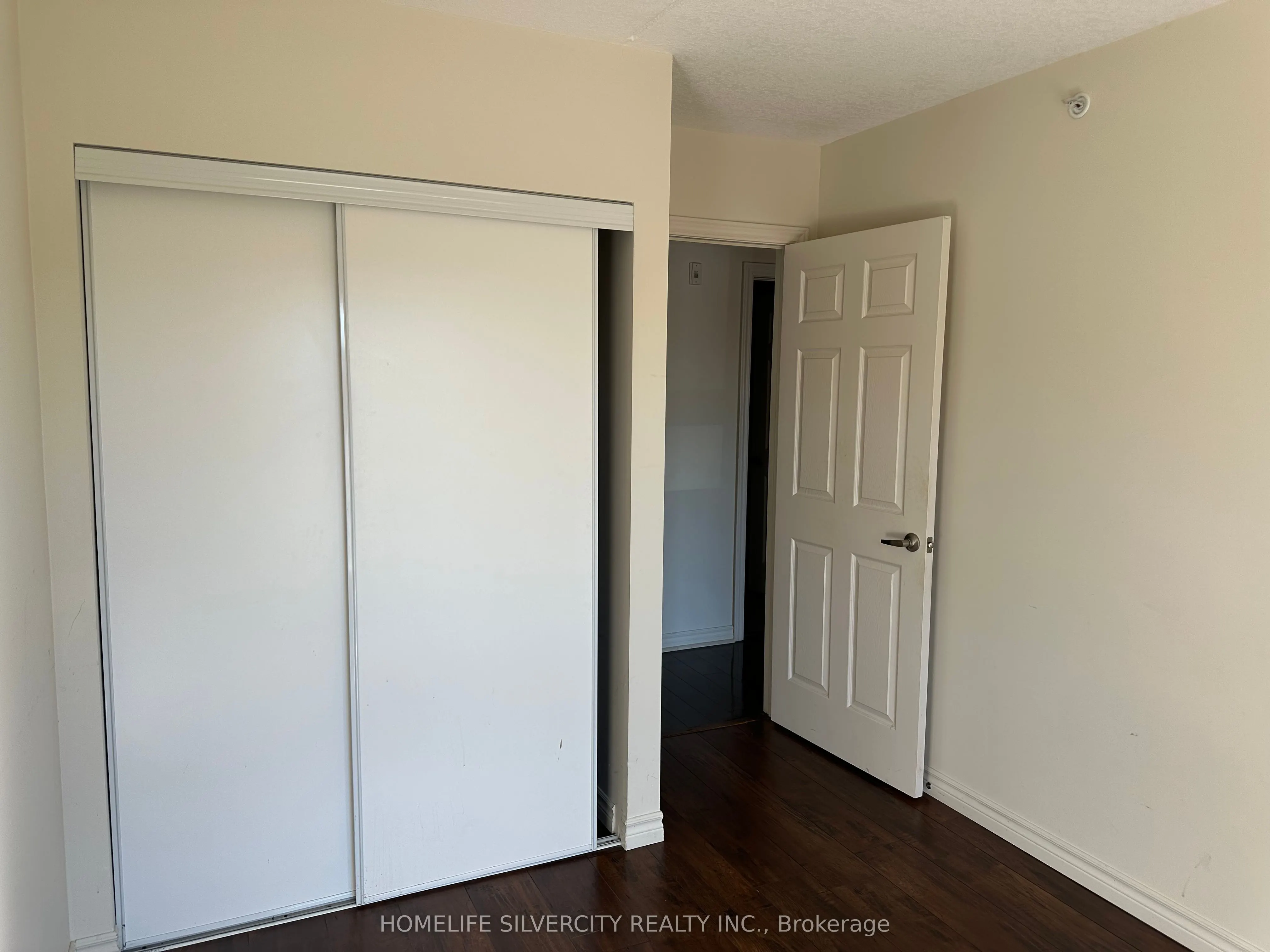 45 Kingsbury Square, #209