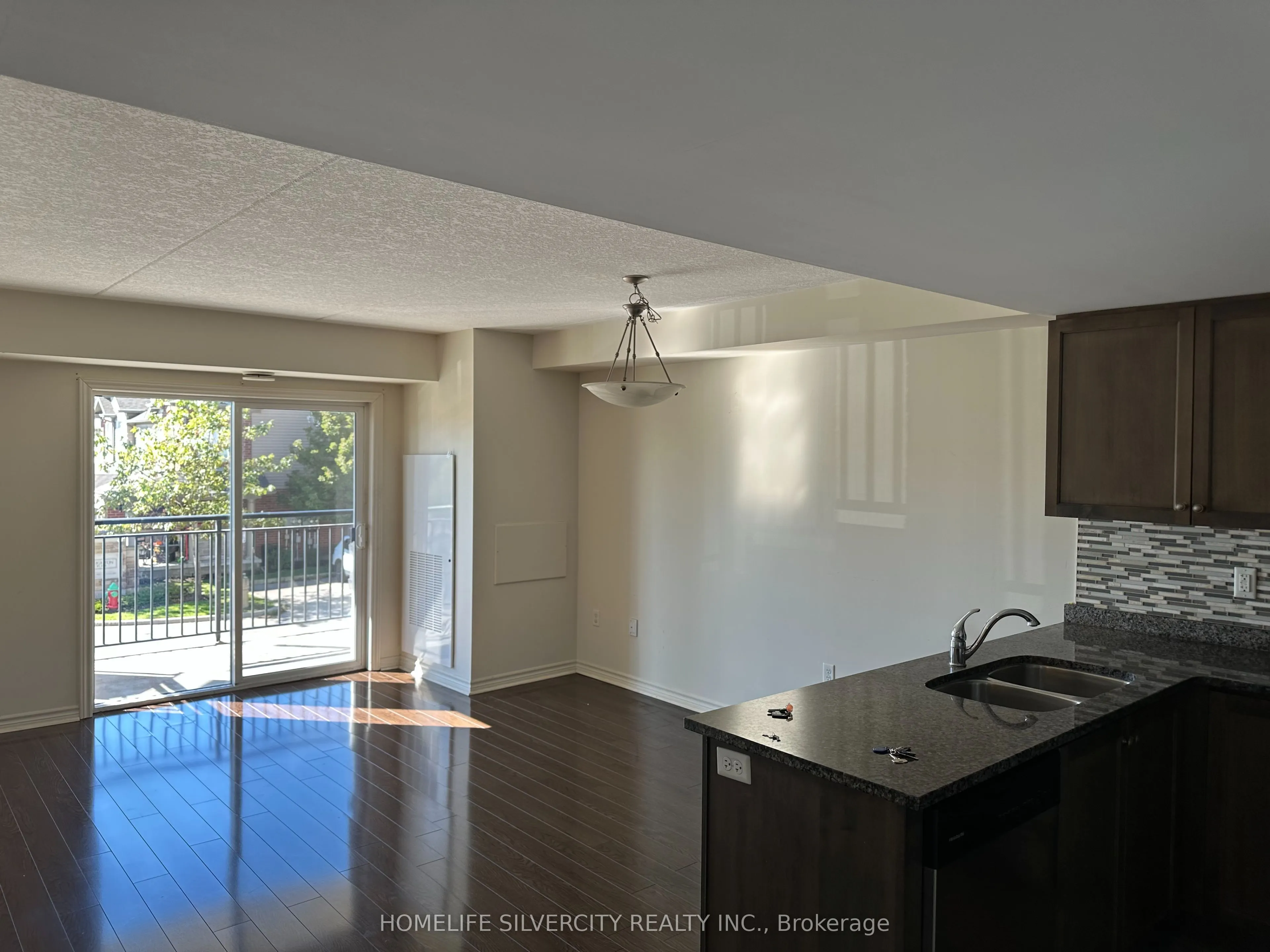 45 Kingsbury Square, #209