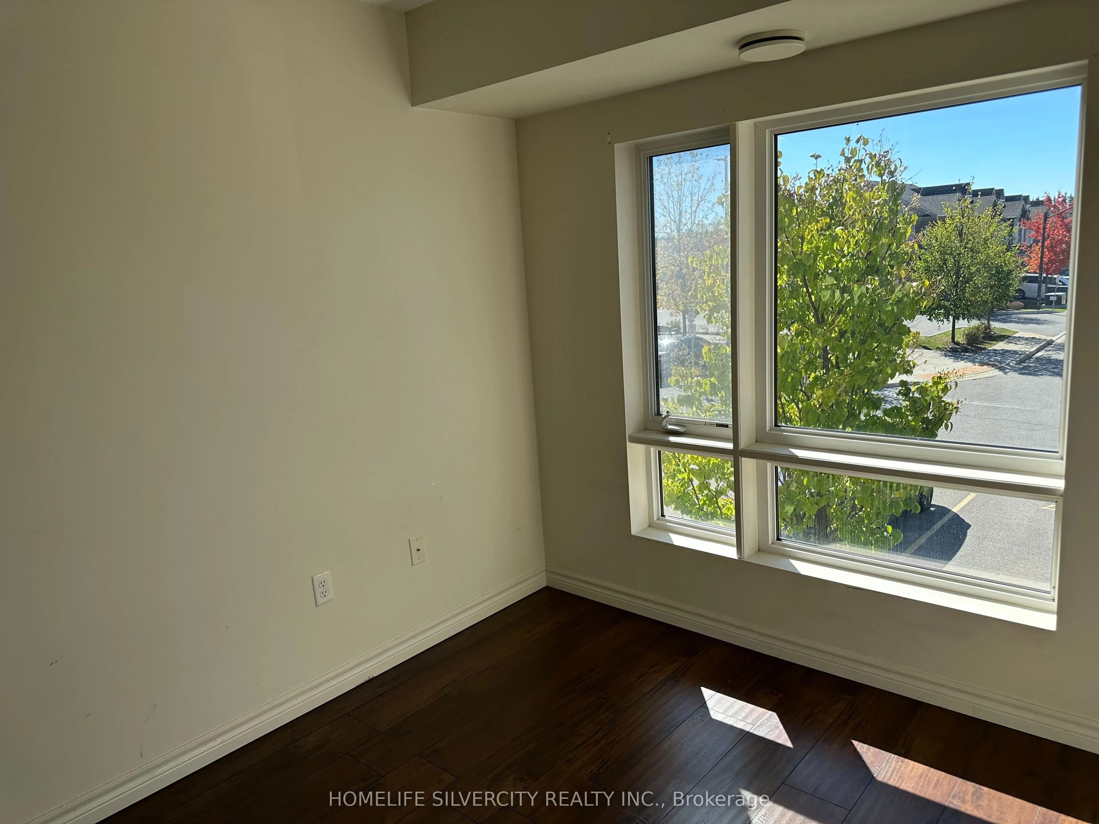 45 Kingsbury Square, #209