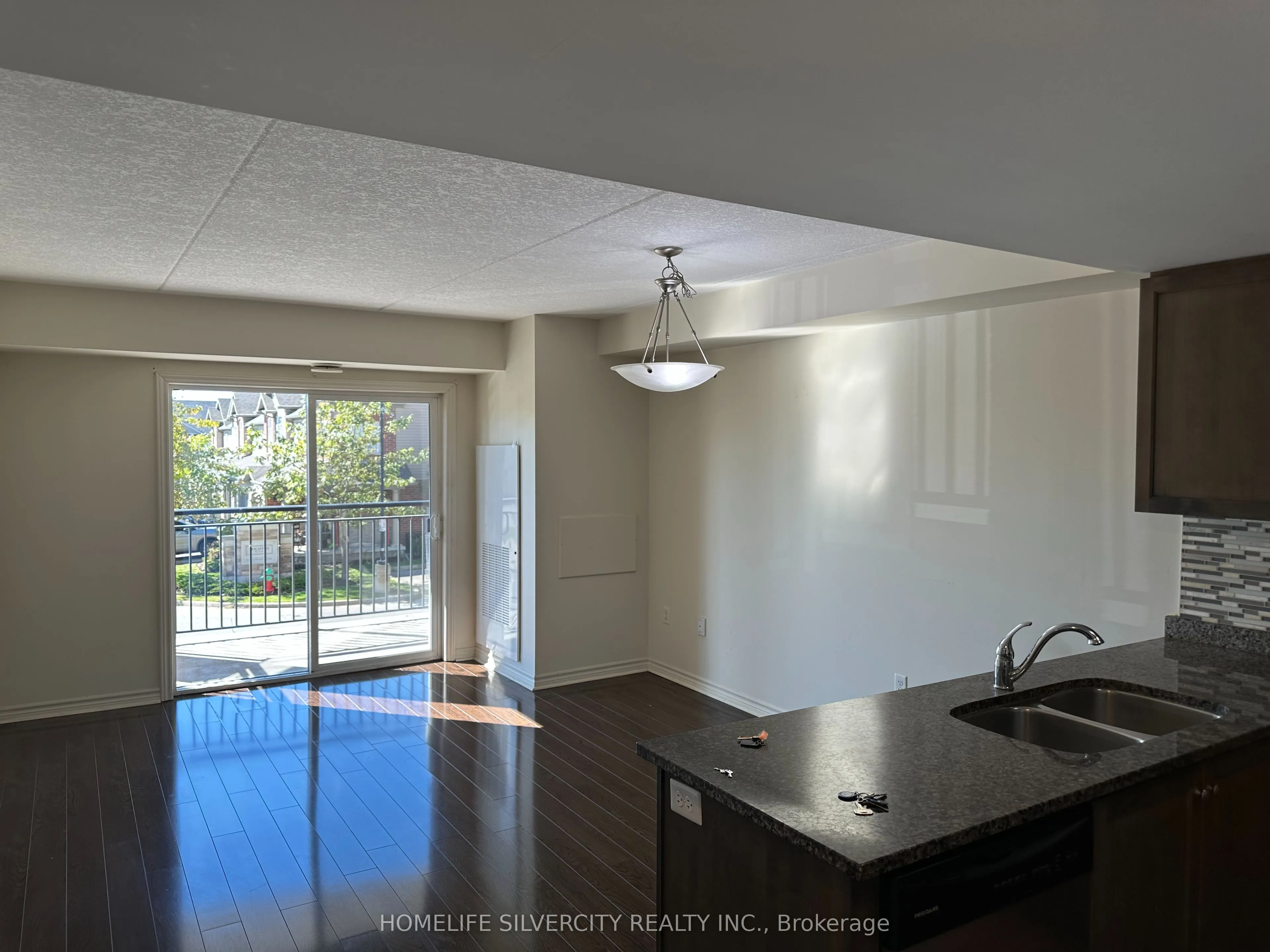 45 Kingsbury Square, #209