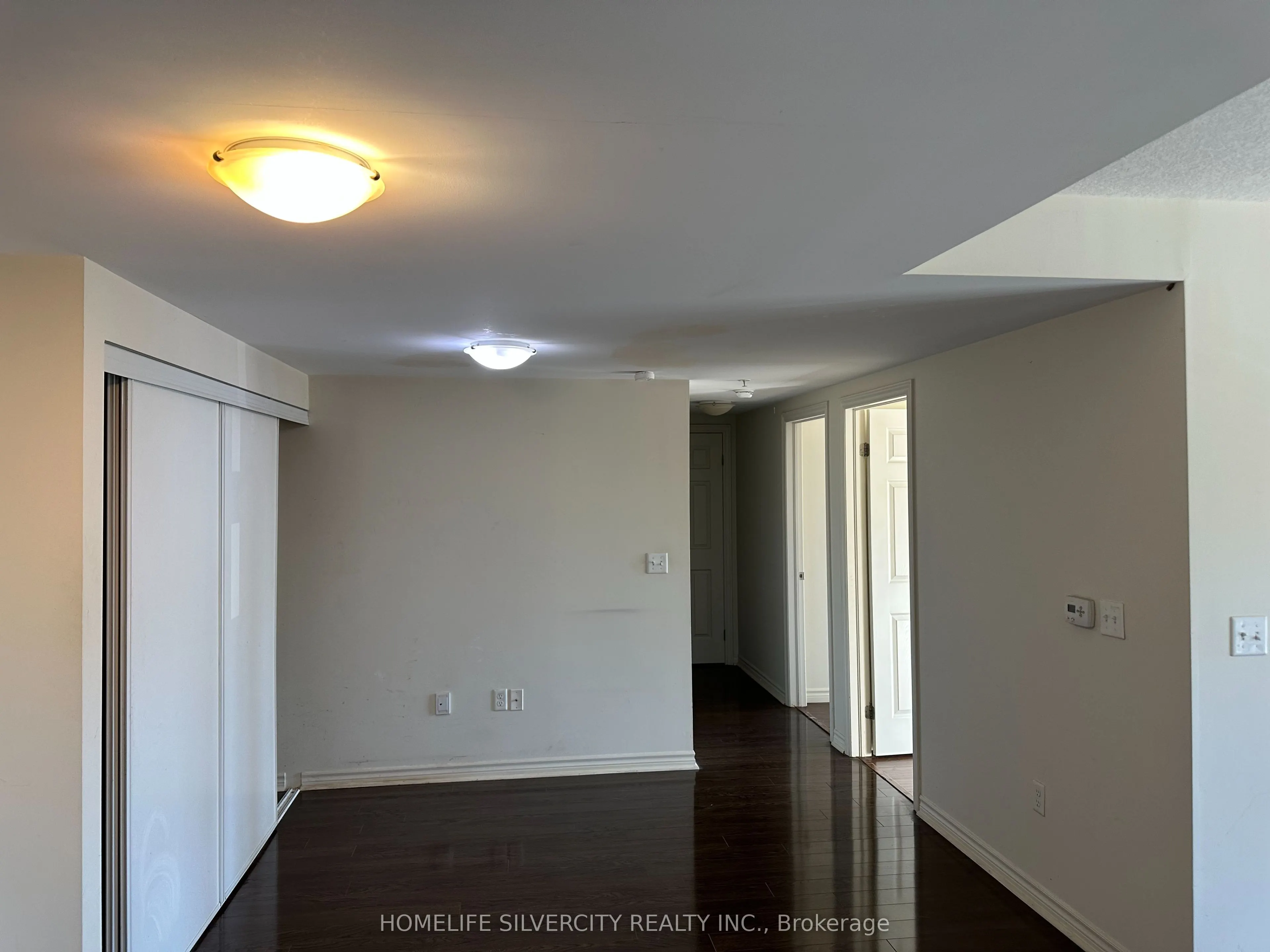 45 Kingsbury Square, #209