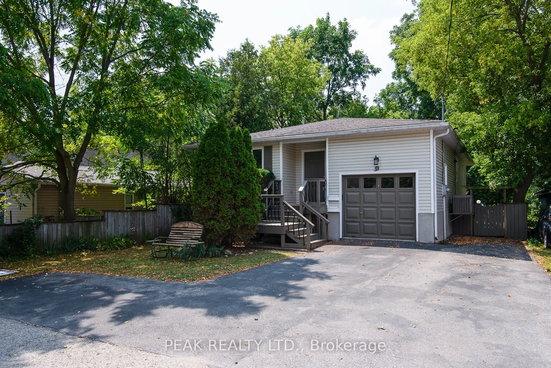 9 Macville Avenue