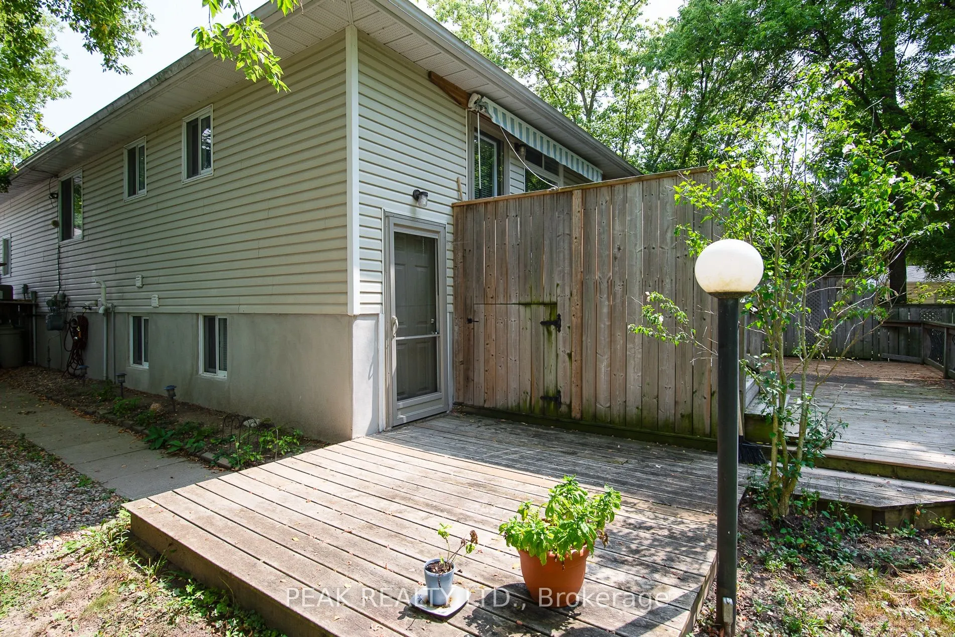 9 Macville Avenue