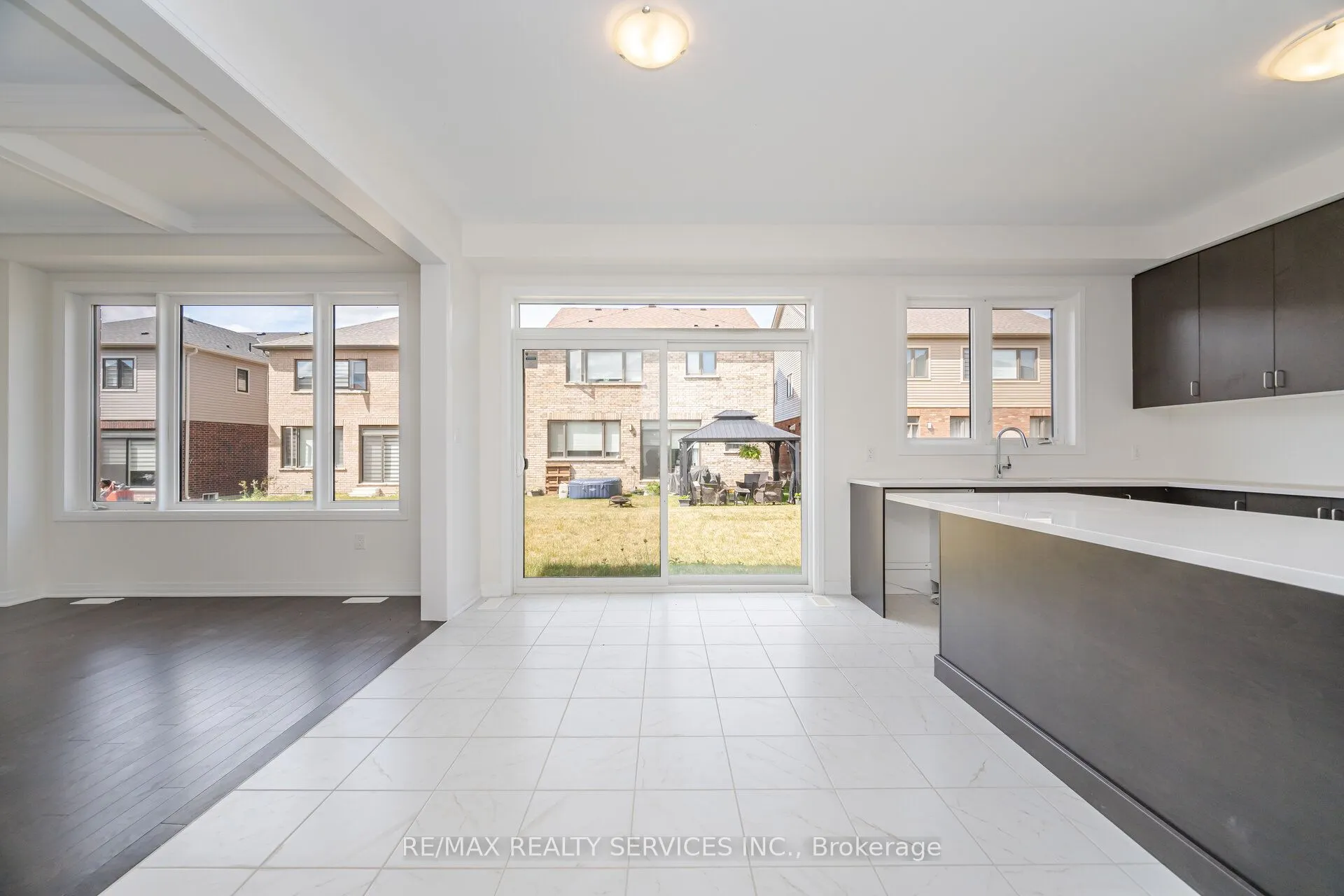 66 Prince Philip Boulevard