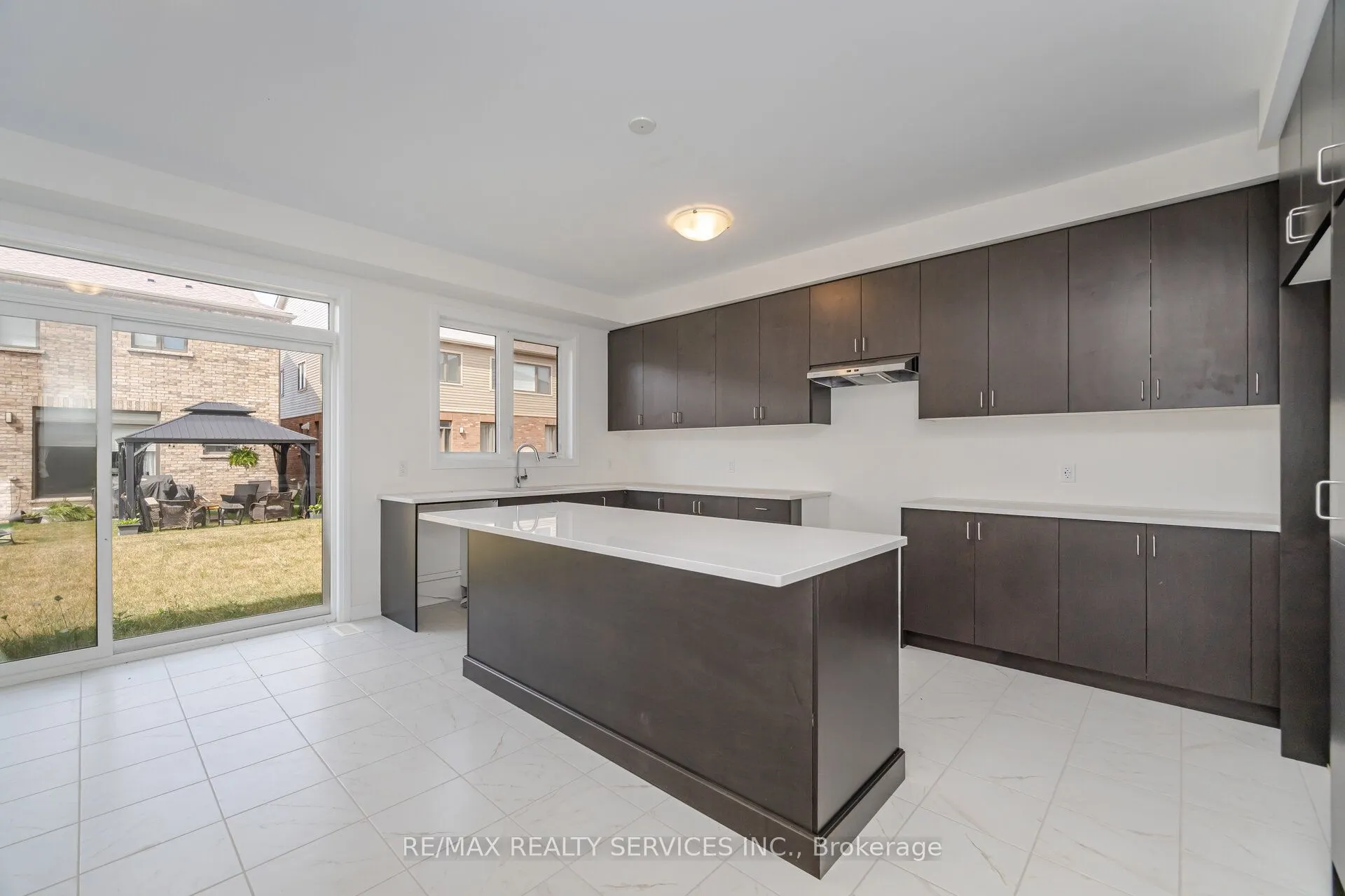 66 Prince Philip Boulevard