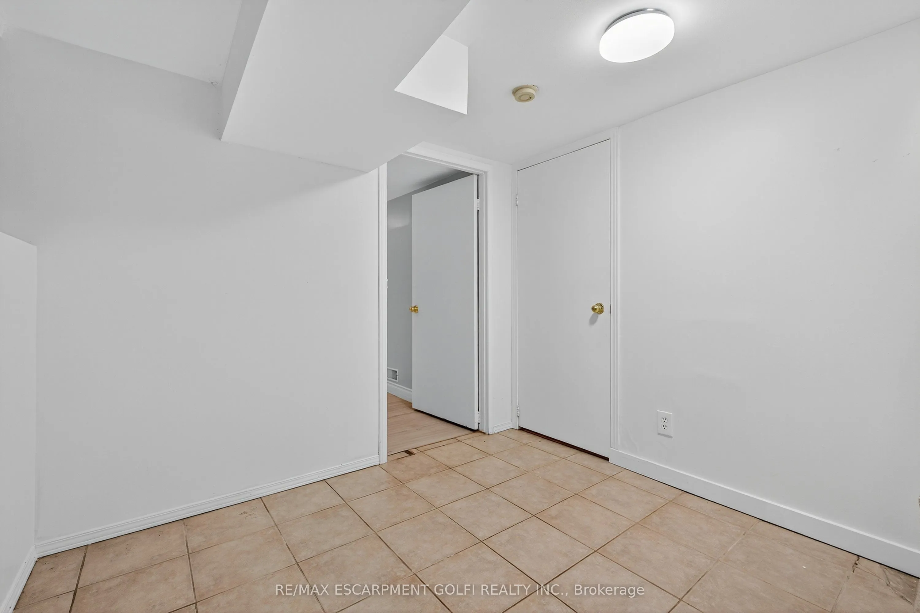 111 Hillyard Street