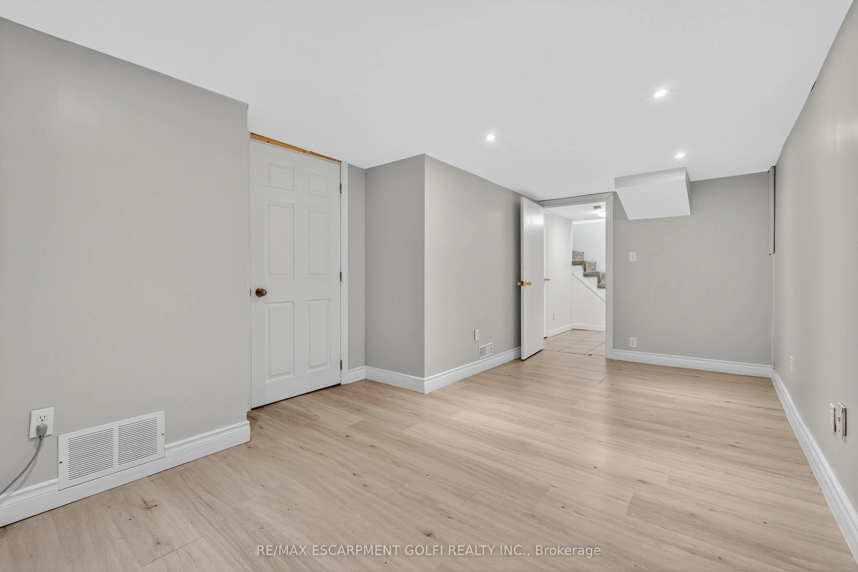 111 Hillyard Street