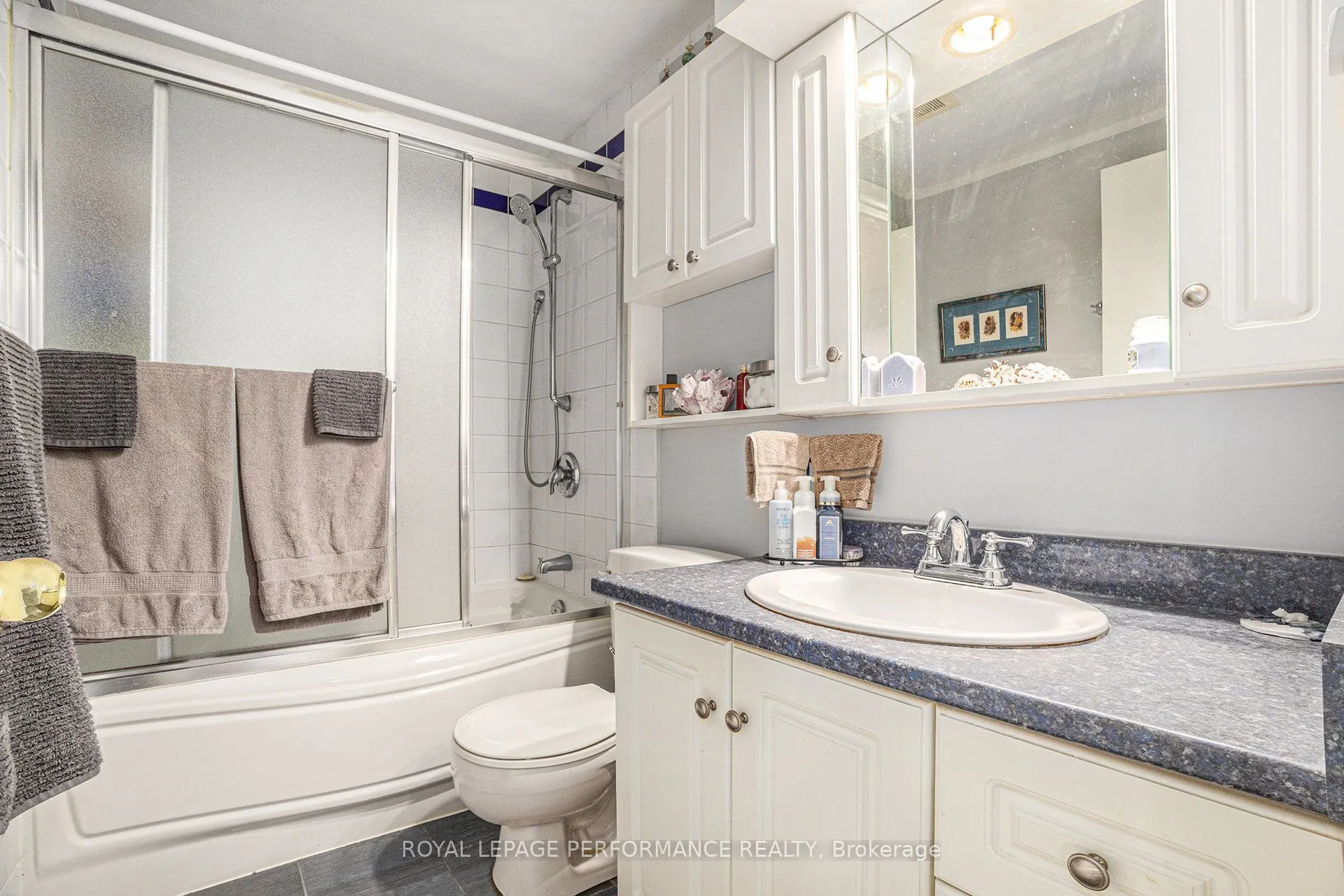 1 Wedgewood Crescent
