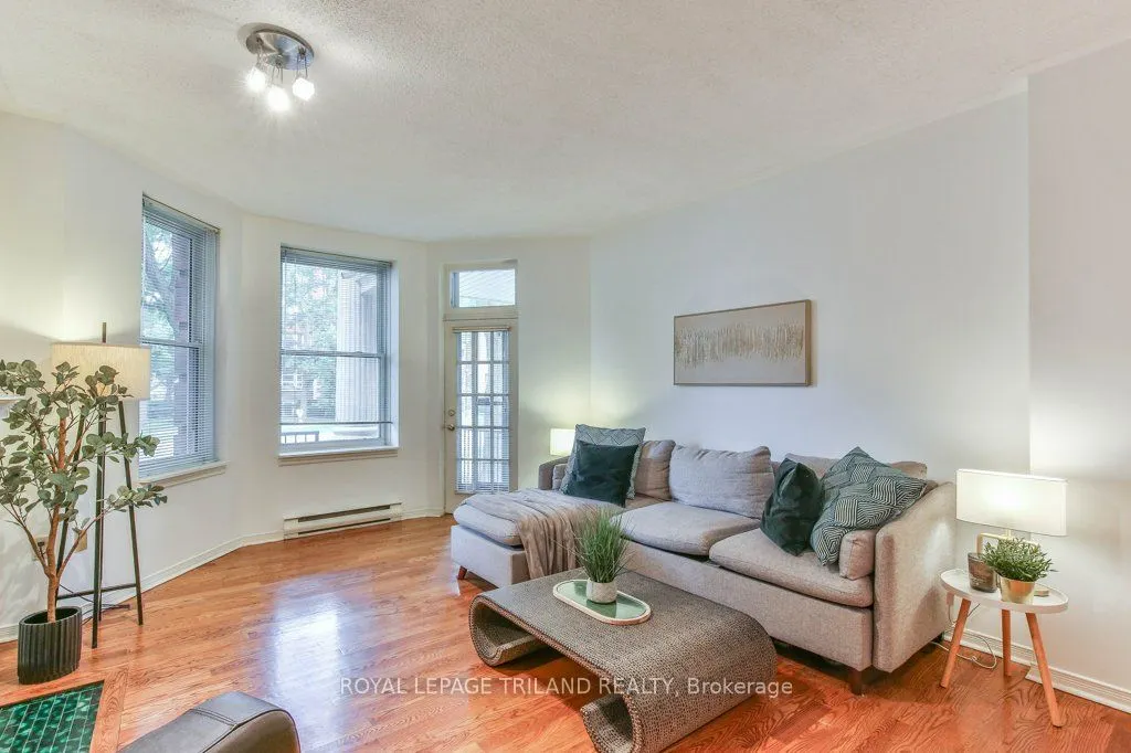 285 QUEENS Avenue, #101
