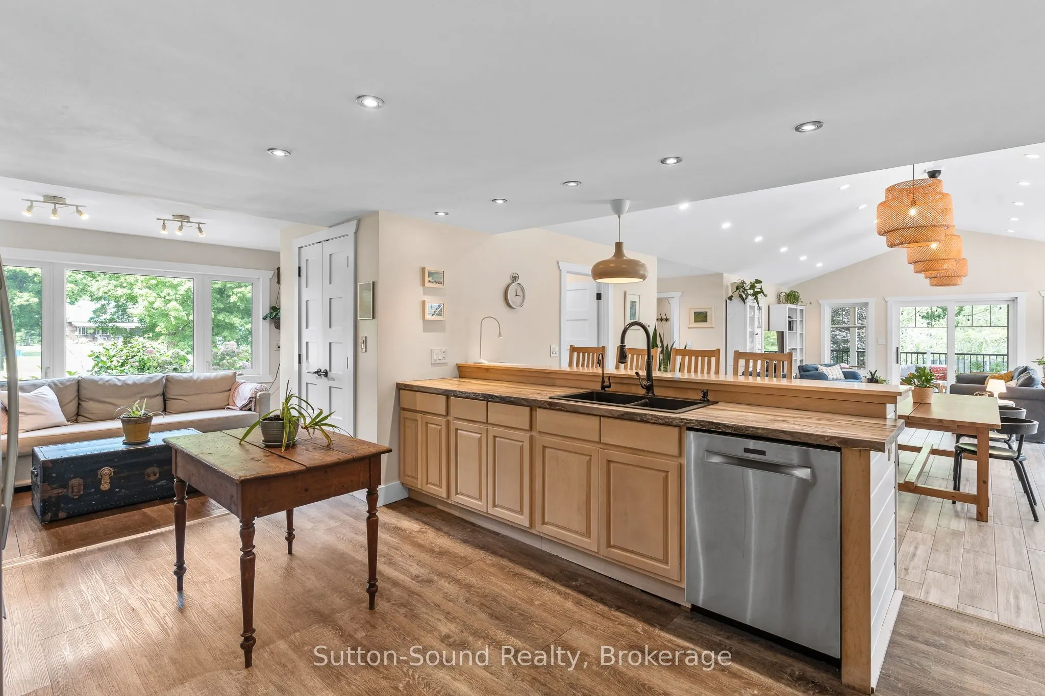 87 Meadowland Road