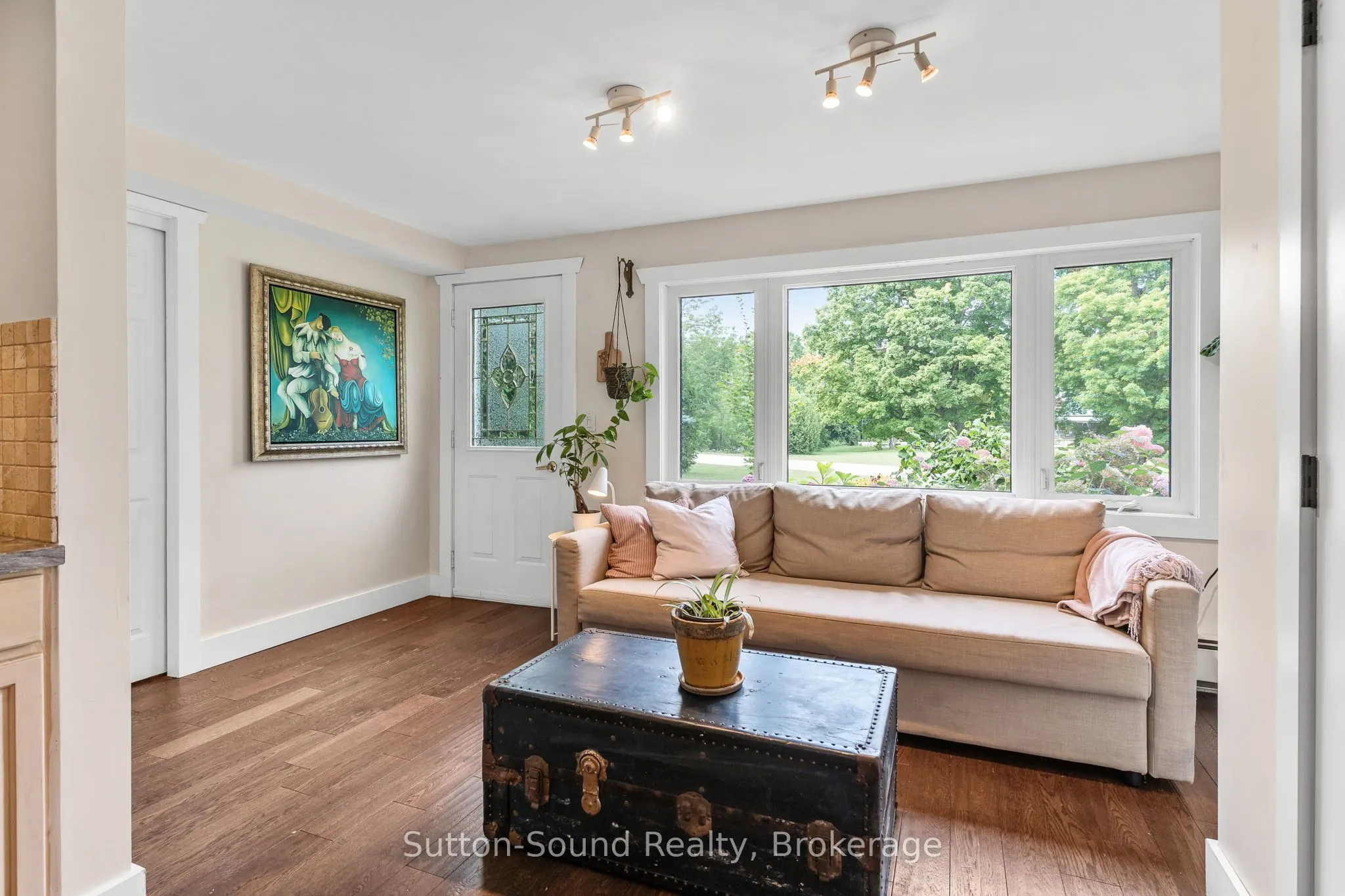 87 Meadowland Road