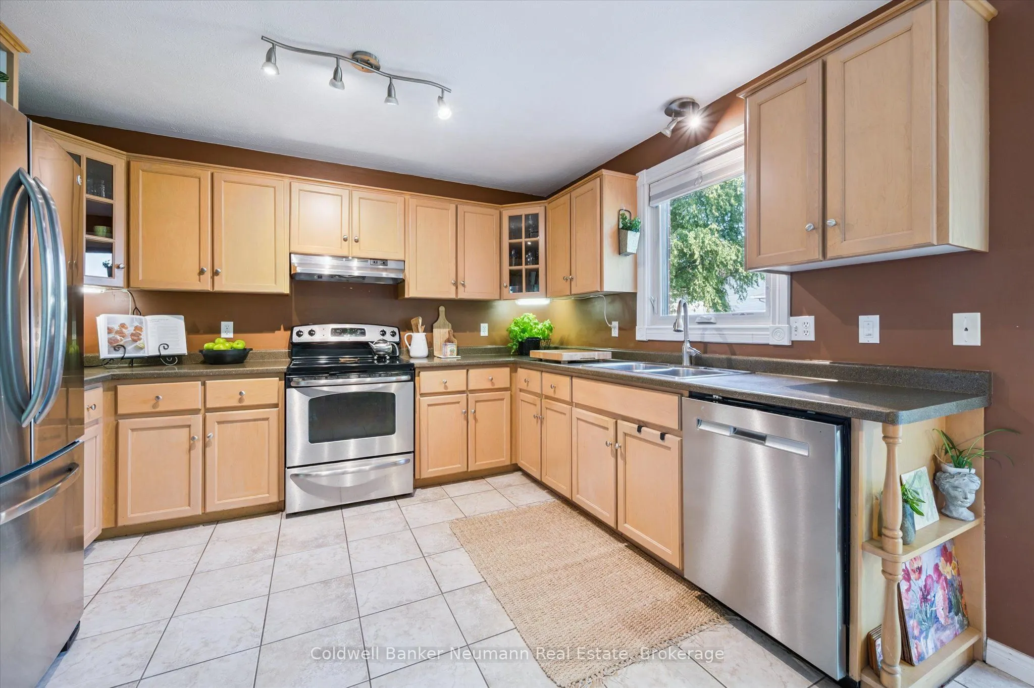 56 Hayward Crescent