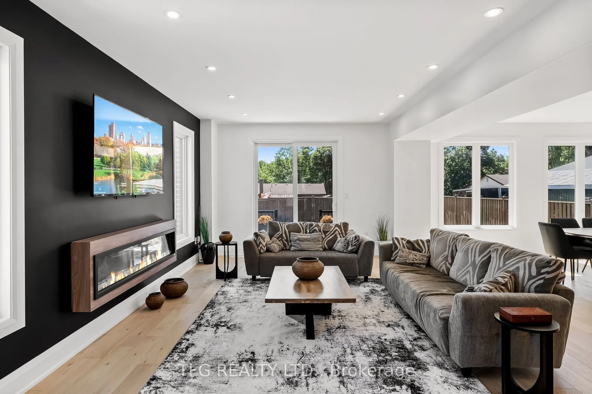 678 Otonabee Drive