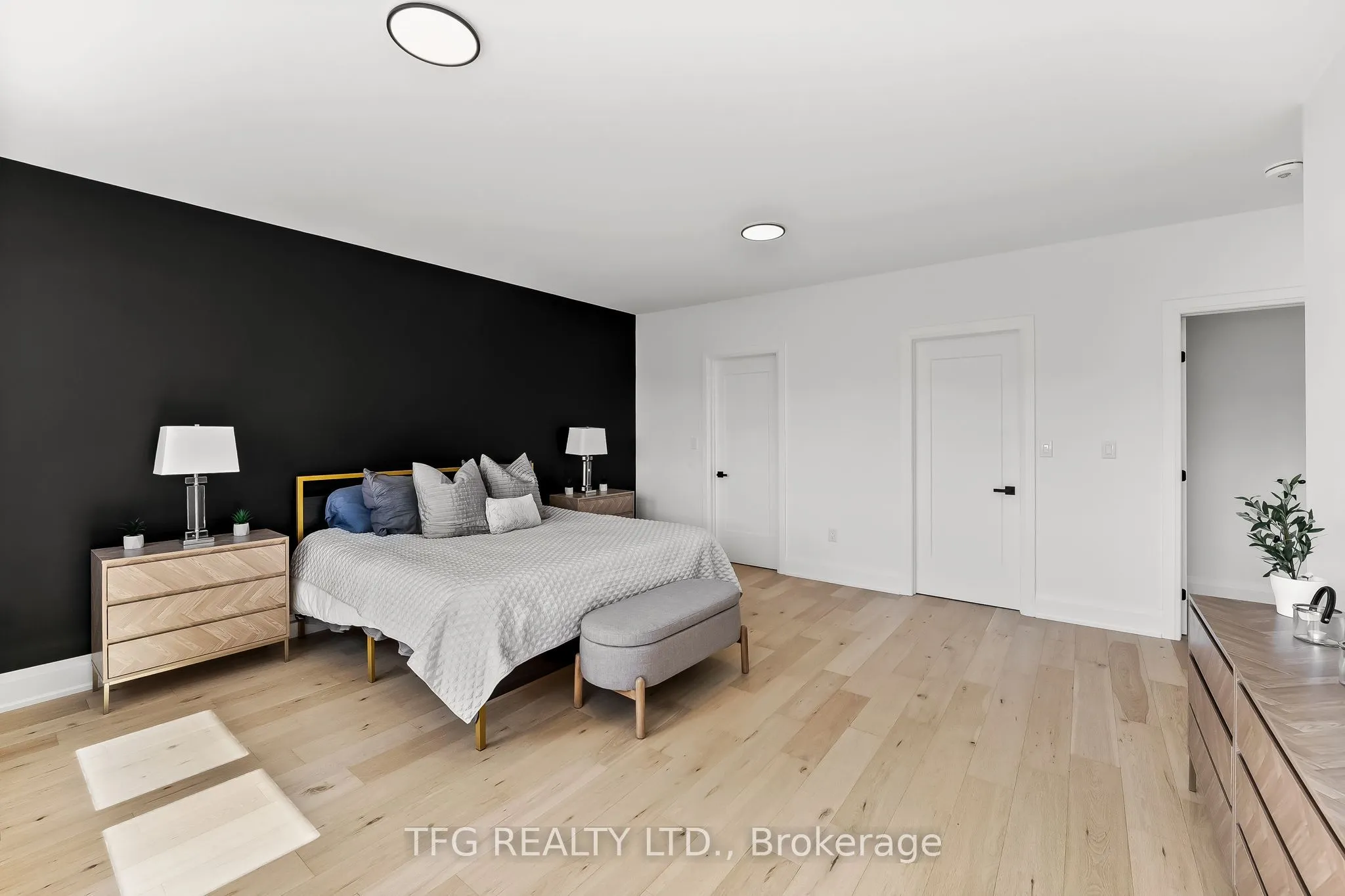 678 Otonabee Drive